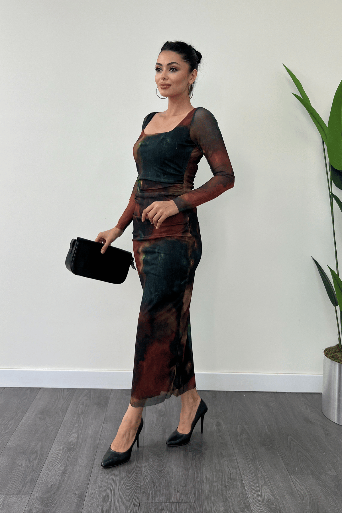 Tül Kumaş Kare Yaka Büzgü Detaylı Elbise - YEŞİL