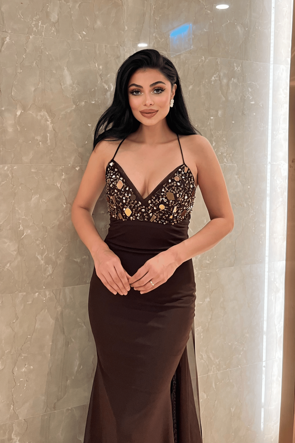 Tül Kumaş Taş Detaylı Sırtı İpli Abiye Elbise - KAHVERENGİ