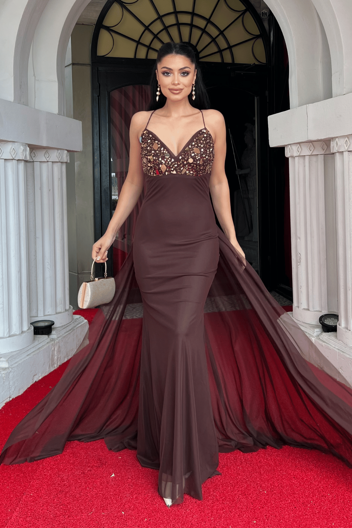 Tül Kumaş Taş Detaylı Sırtı İpli Abiye Elbise - KAHVERENGİ