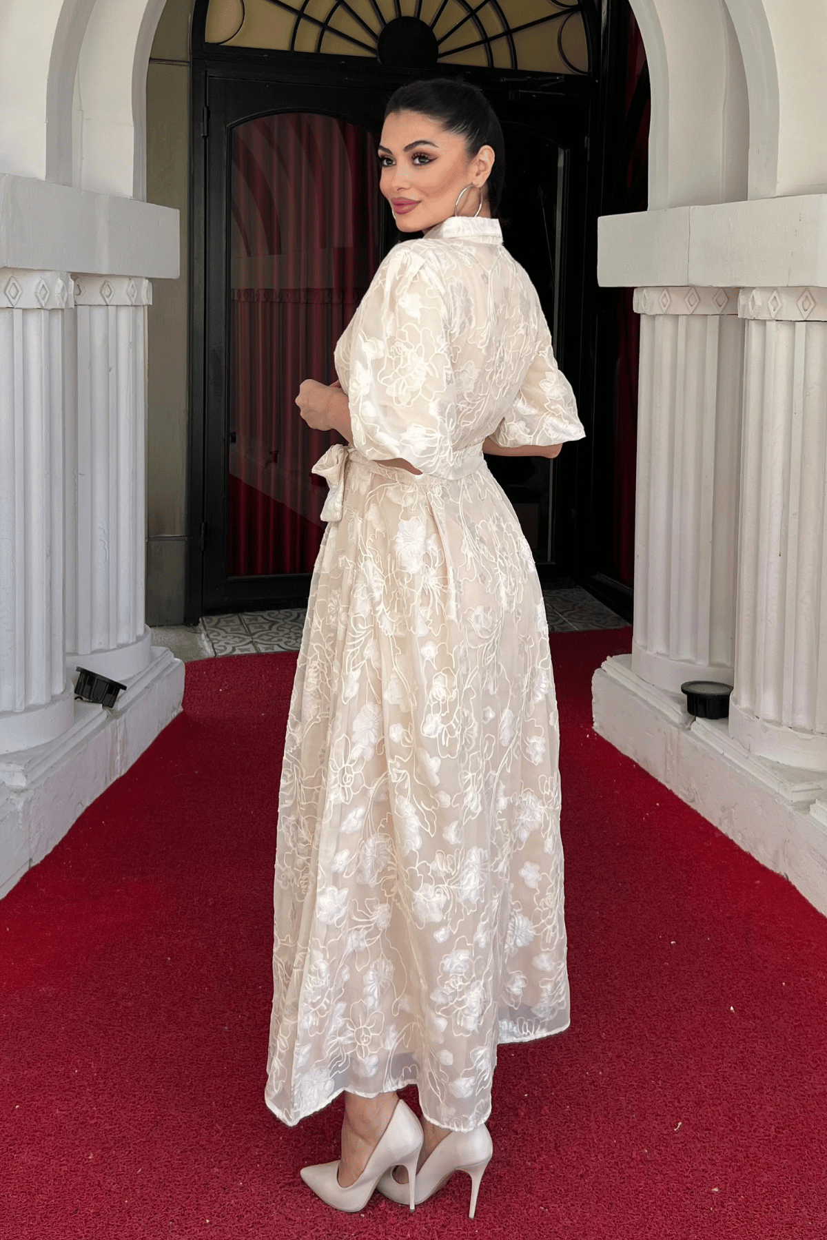 Tül Kumaş Üç Boyut Dikişli Midi Elbise - KREM