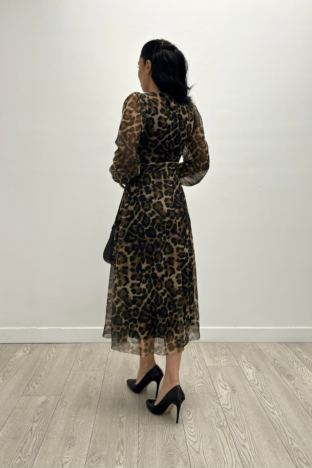 Tül Kumaş V Yaka Midi Elbise - LEOPAR