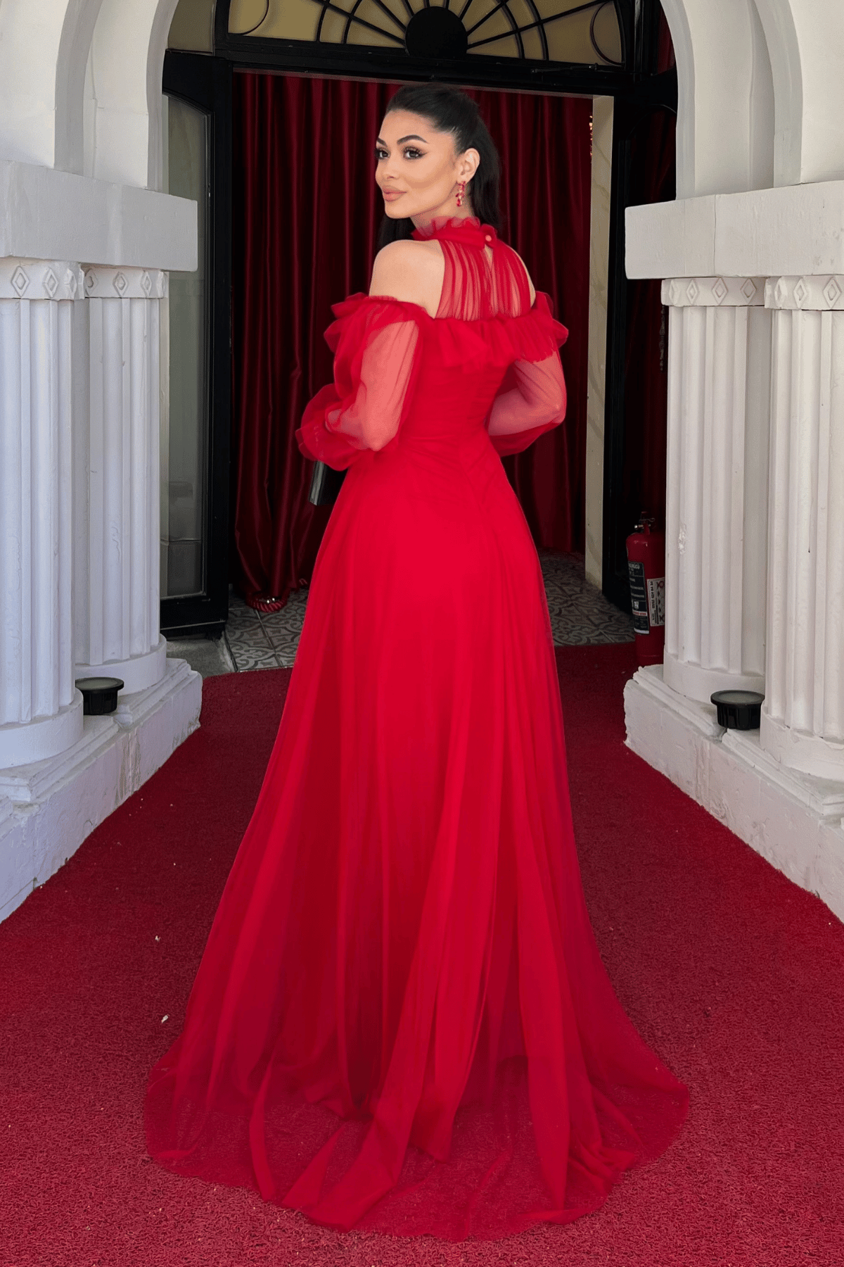 Tül Kumaş Volan Detaylı Tasarım Elbise - KIRMIZI