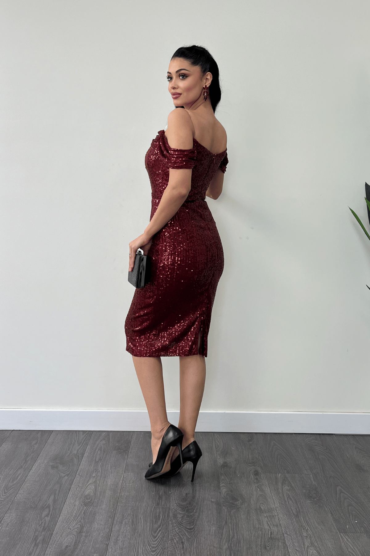 Tül Payet Kumaş Degaje Yaka Kalem Elbise - BORDO