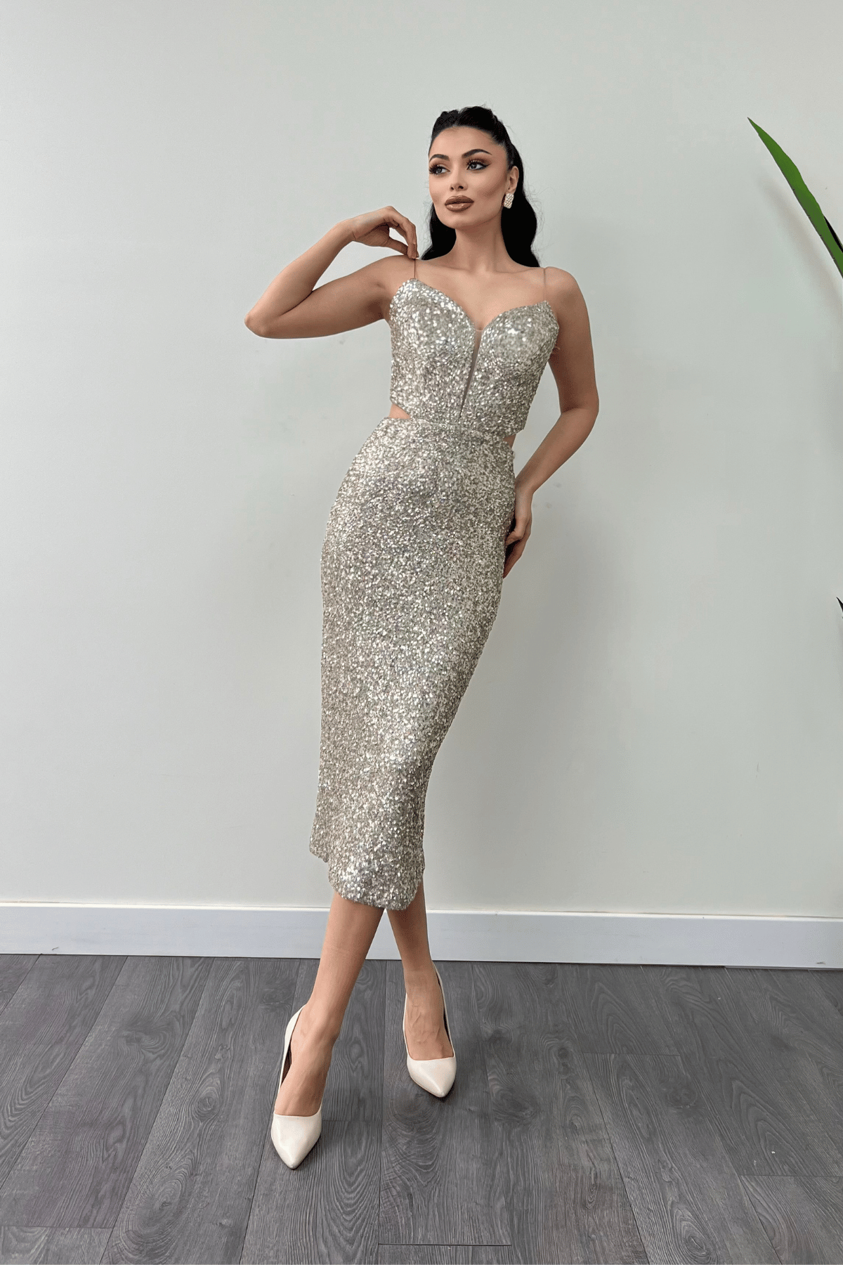 Tül Pul Payet Kumaş Sırt Detaylı Kalem Elbise - GOLD