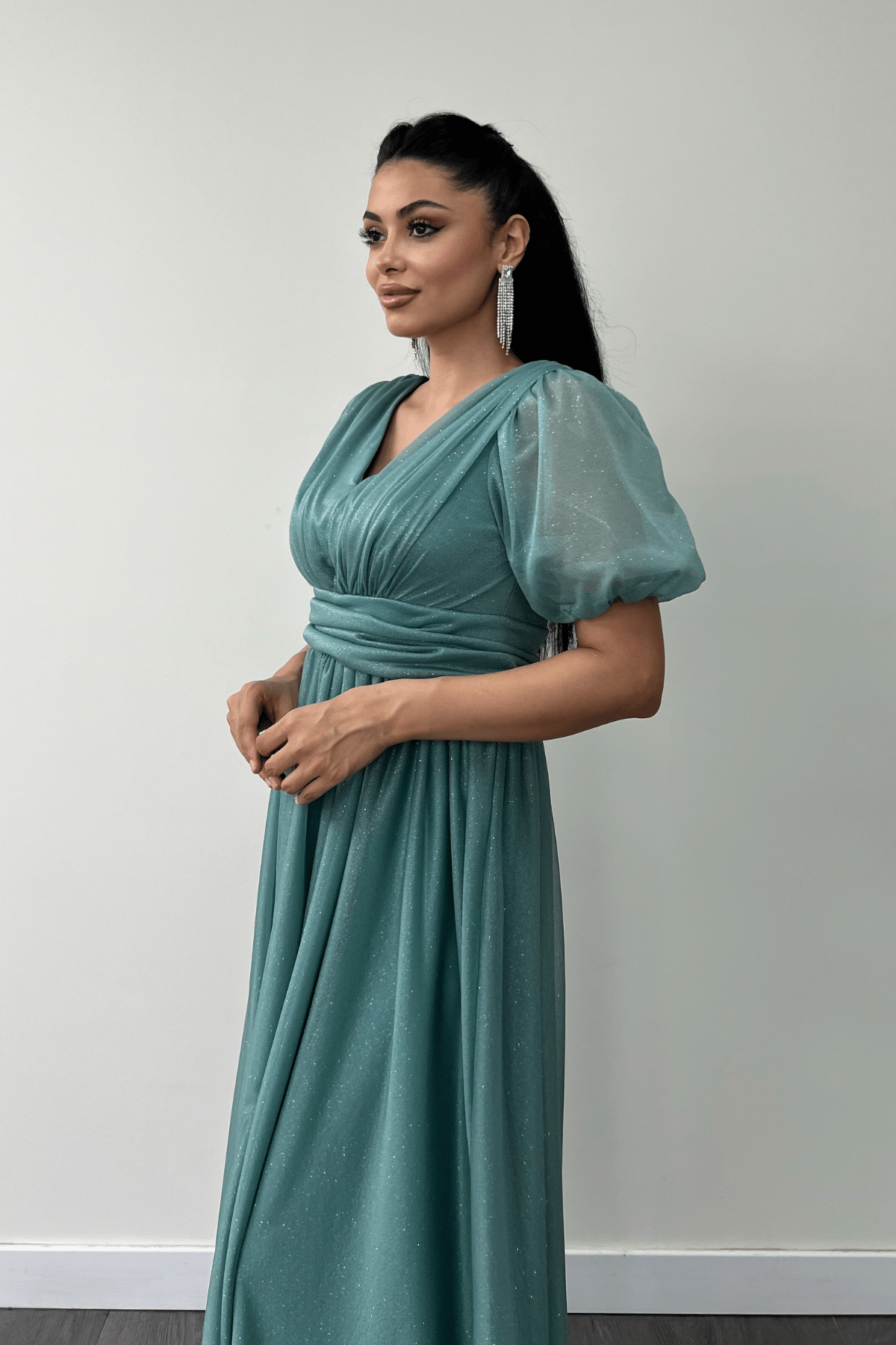 Tül Simli Kumaş Büzgü Detaylı Midi Elbise - MİNT YEŞİLİ