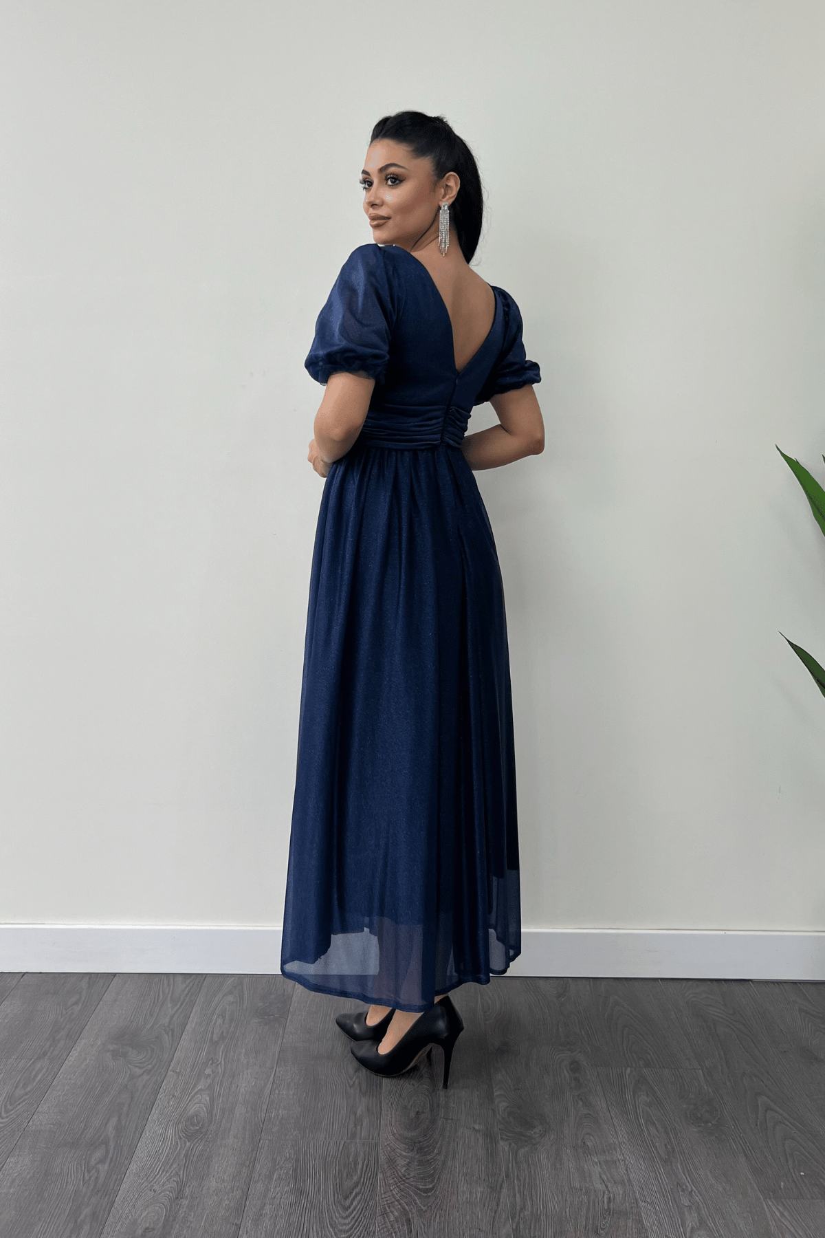 Tül Simli Kumaş Büzgü Detaylı Midi Elbise - LACİVERT