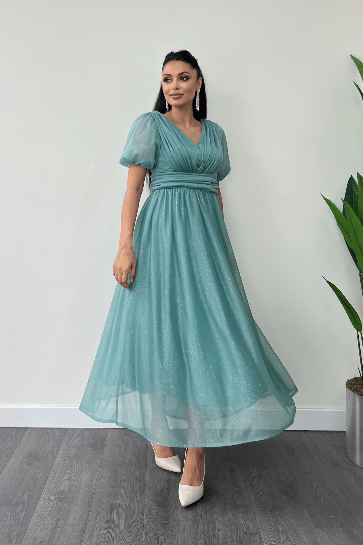 Tül Simli Kumaş Büzgü Detaylı Midi Elbise - MİNT YEŞİLİ