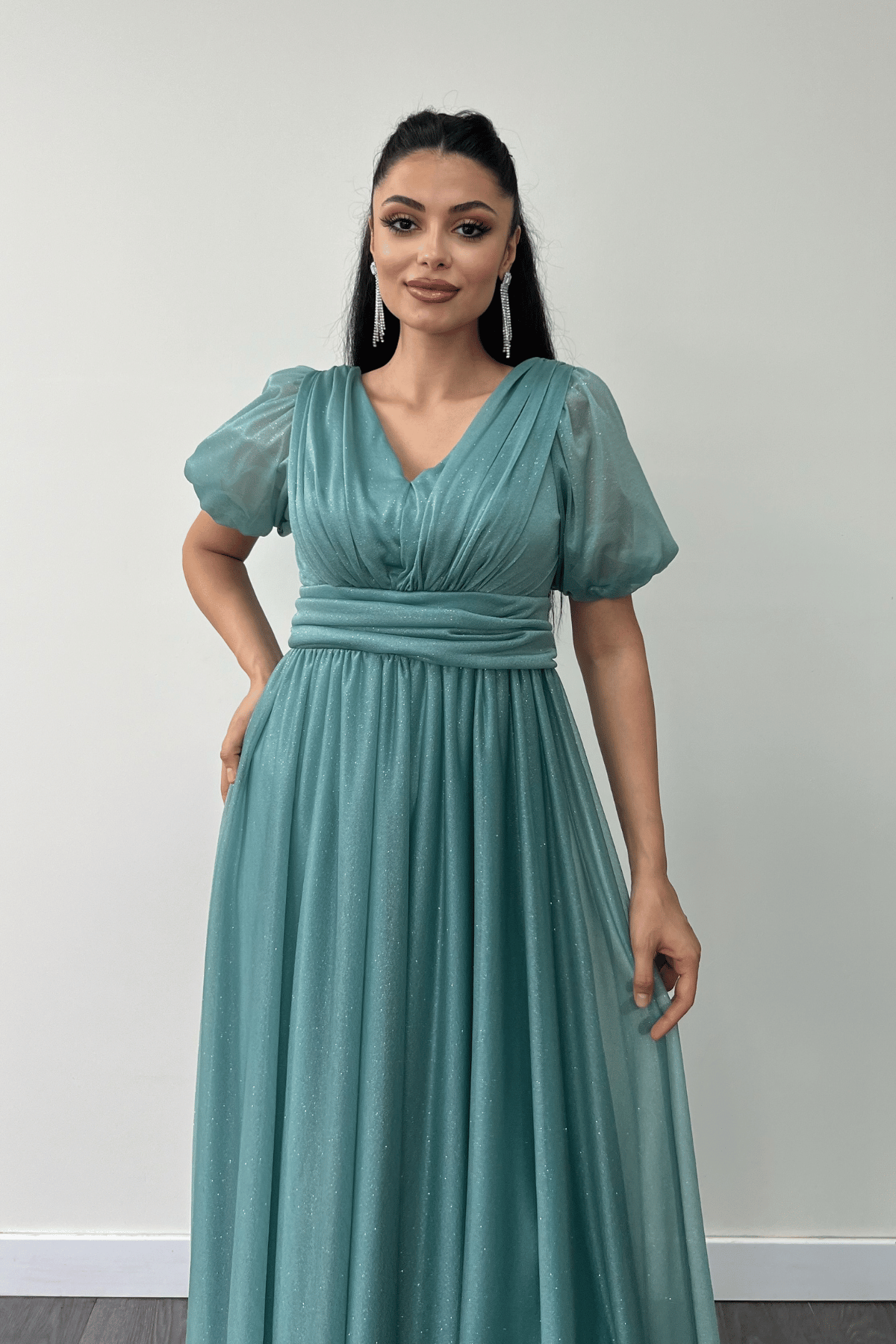 Tül Simli Kumaş Büzgü Detaylı Midi Elbise - MİNT YEŞİLİ