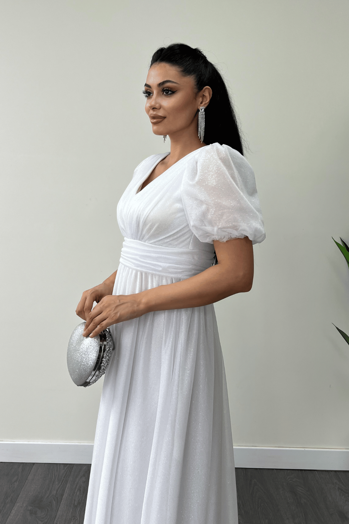 Tül Simli Kumaş Büzgü Detaylı Midi Elbise - BEYAZ