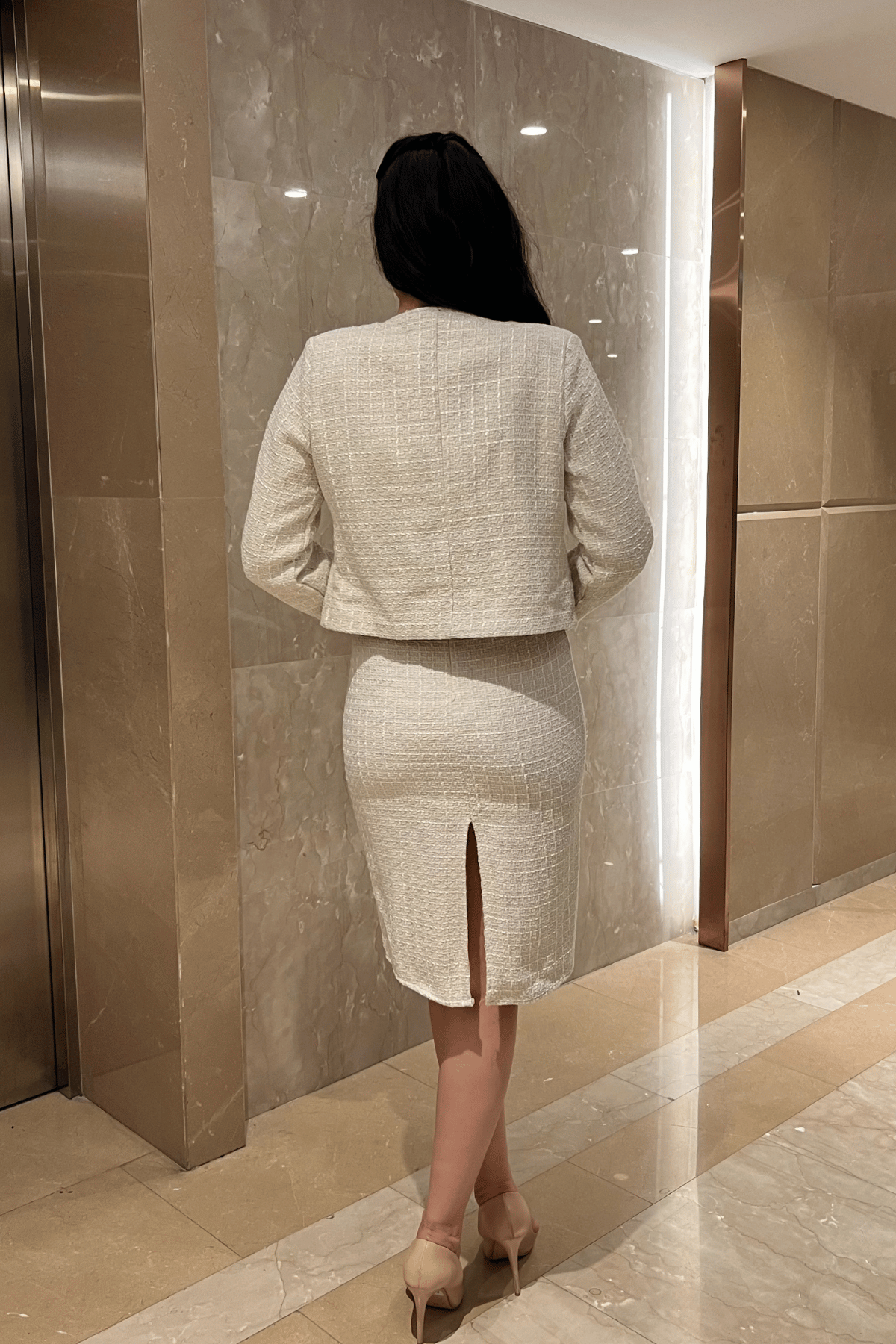 Tüvit Kumaş Bisiklet Yaka Ceket Etek Takım - BEYAZ