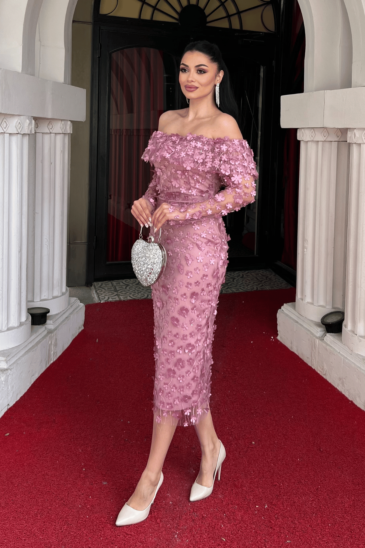 Üç Boyut Çiçekli Kumaş Kayık Yaka Kalem Elbise - PUDRA