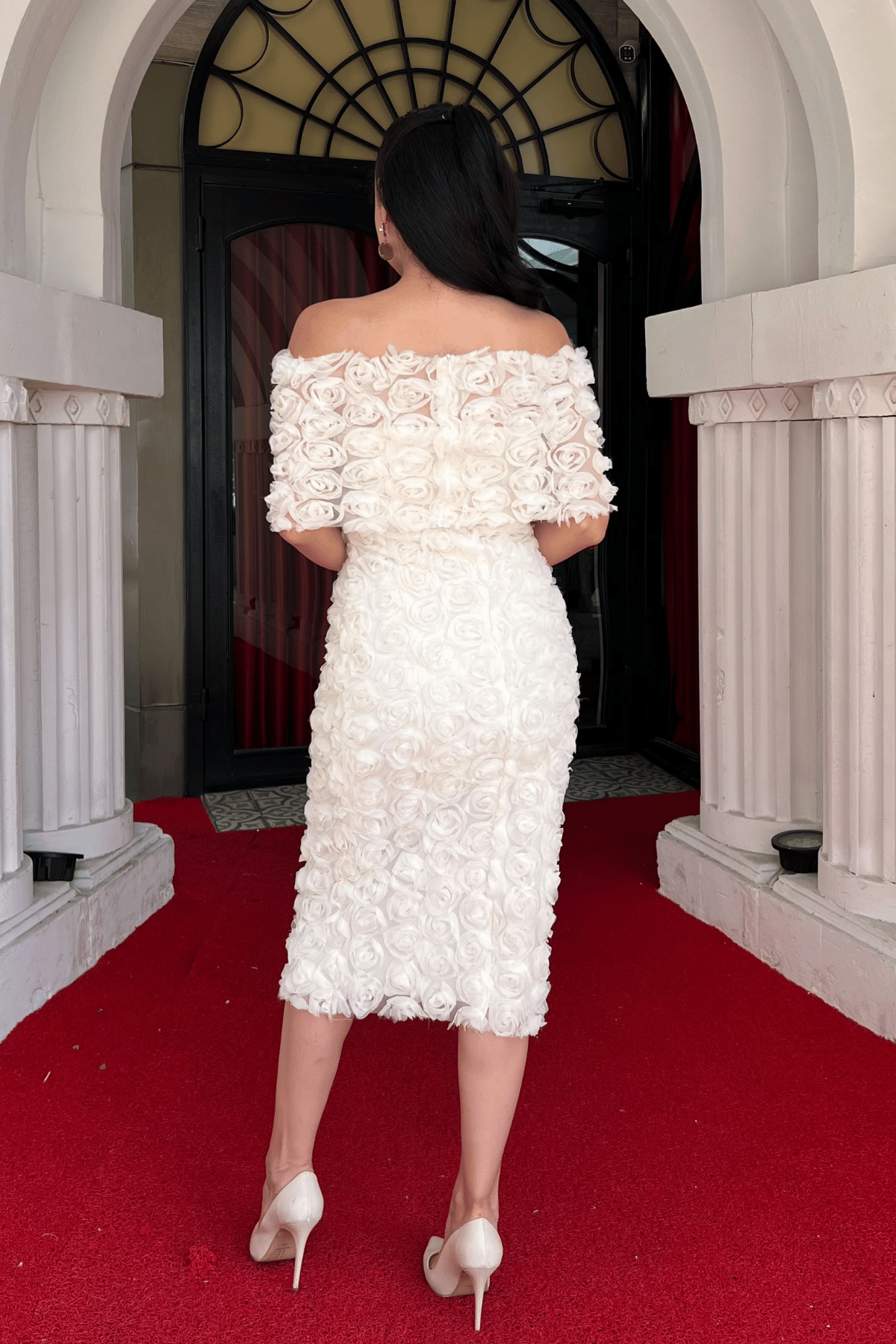 Üç Boyutlu Kumaş Bolero Detaylı Kalem Elbise - KREM