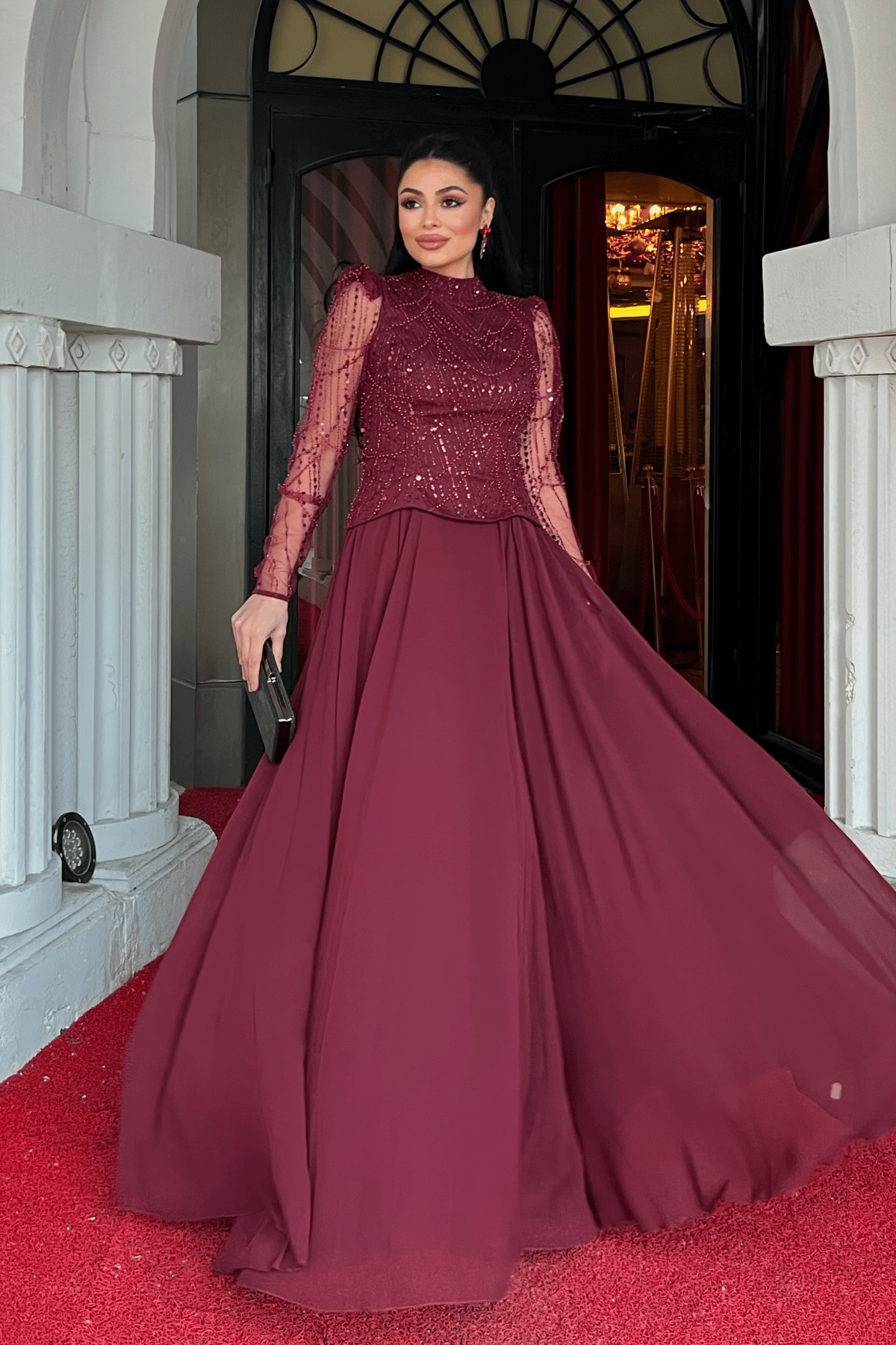 Üst Boncuk Detaylı Alt Şifon Elbise - BORDO