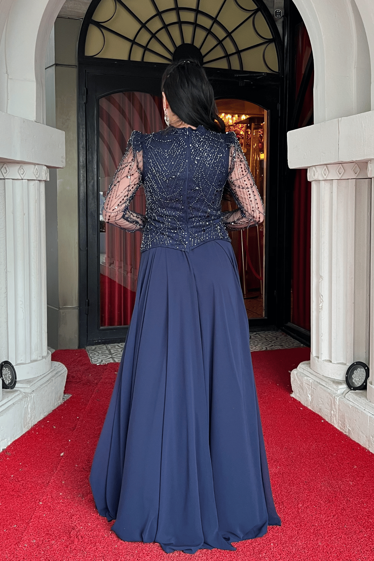 Üst Boncuk Detaylı Alt Şifon Elbise - LACİVERT