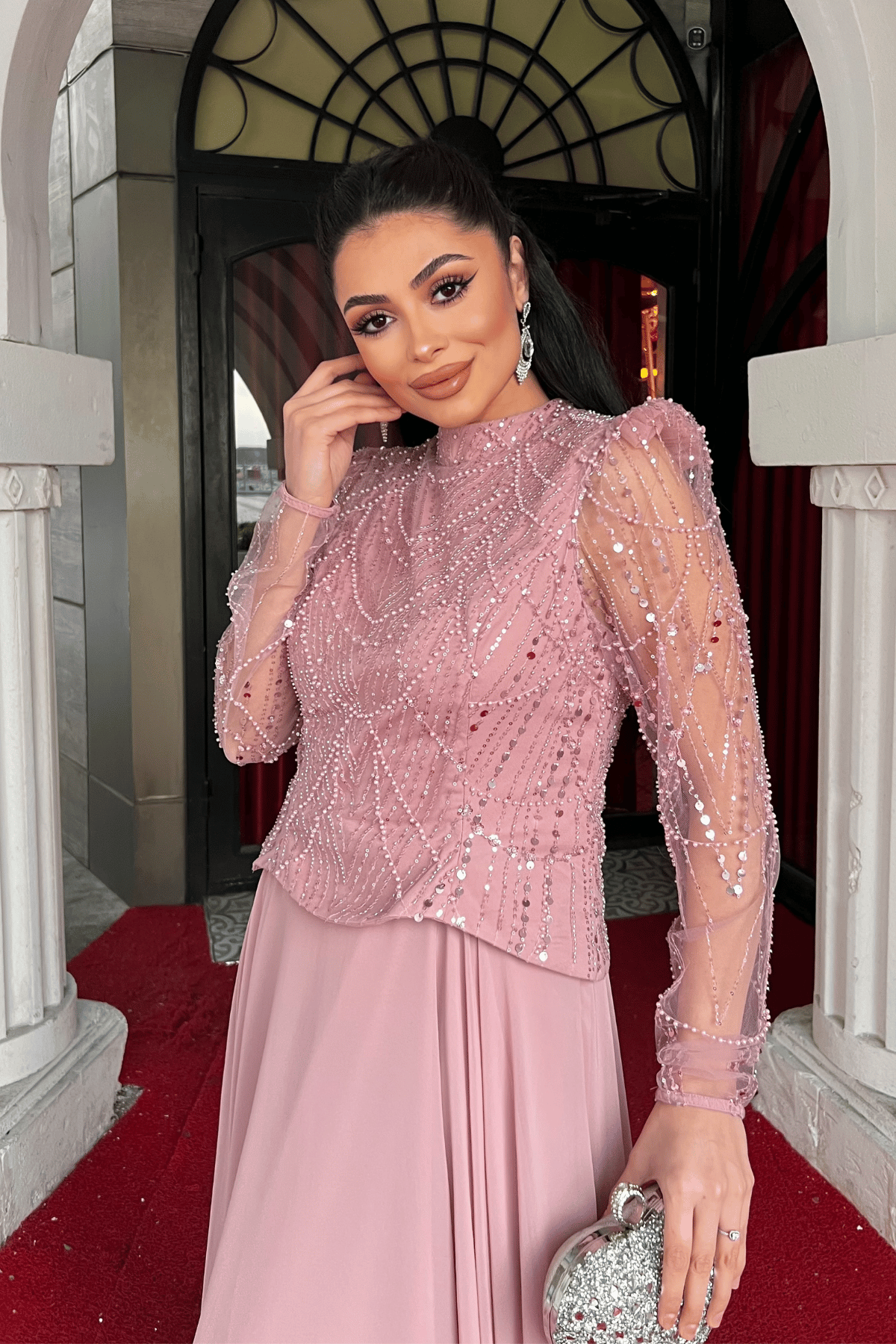 Üst Boncuk Detaylı Alt Şifon Elbise - PUDRA