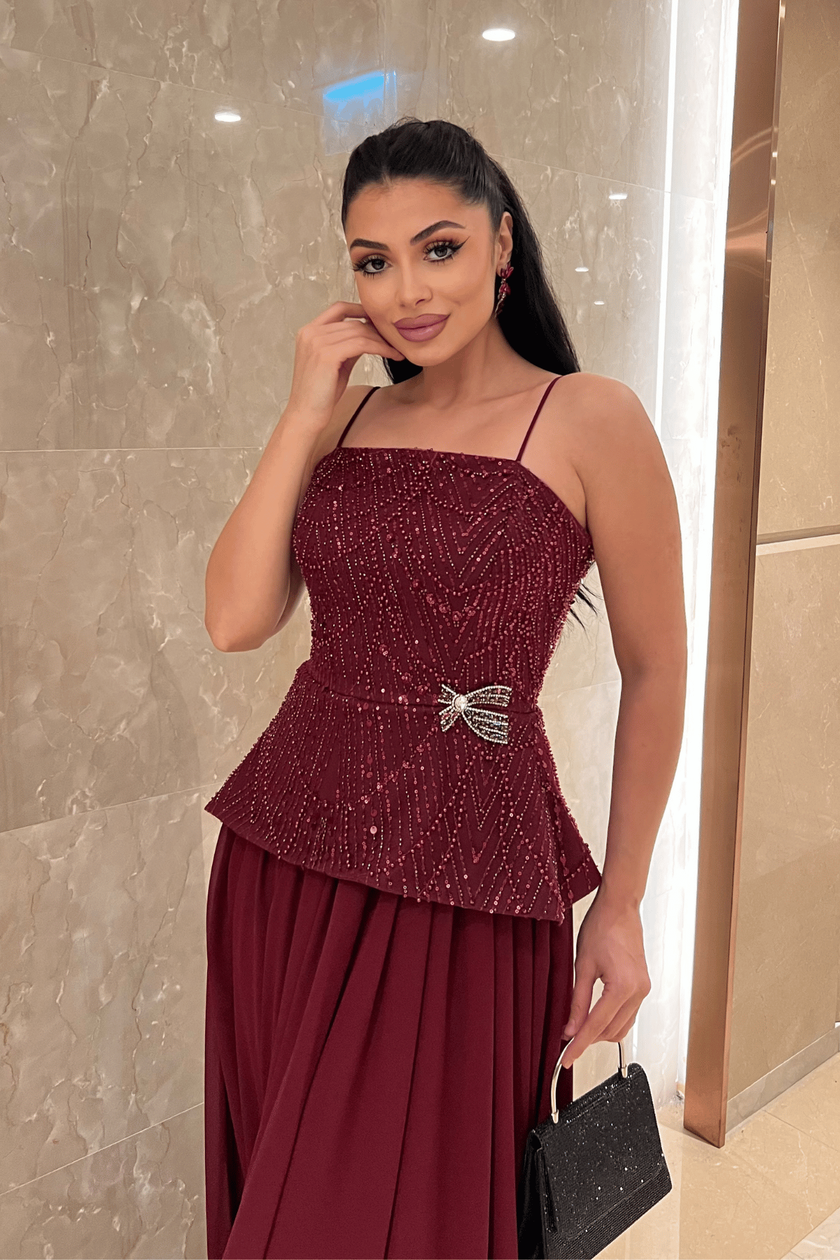 Üst Boncuklu Kumaş Alt Şifon Tasarım Elbise - BORDO