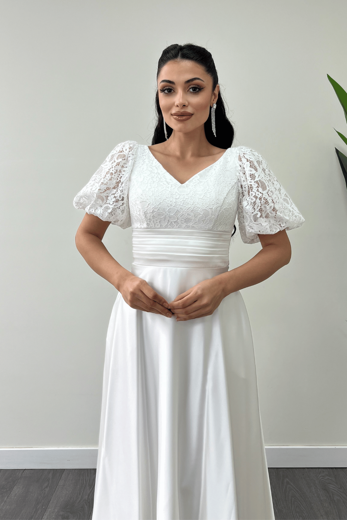 Üst Dantel Alt Saten Detaylı Midi Elbise - BEYAZ