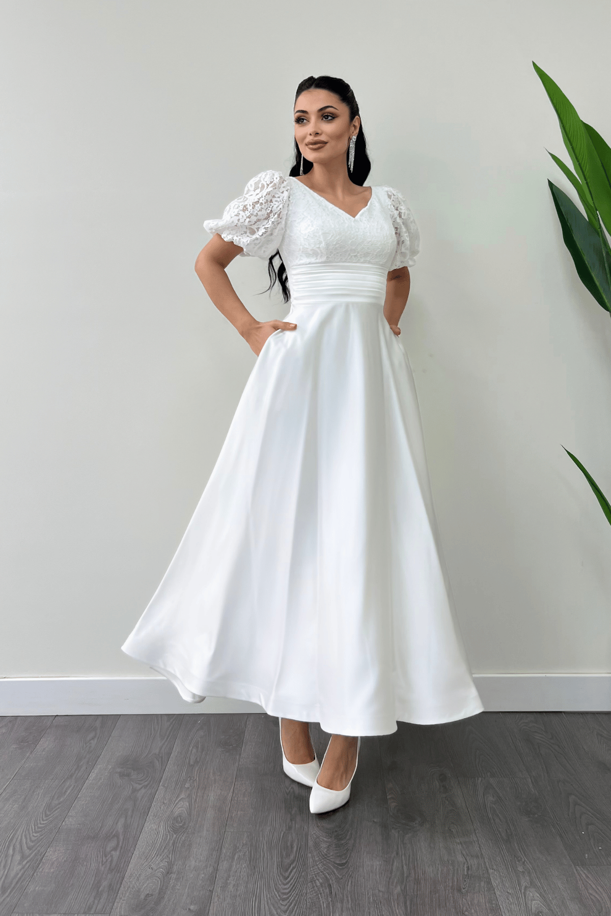 Üst Dantel Alt Saten Detaylı Midi Elbise - BEYAZ