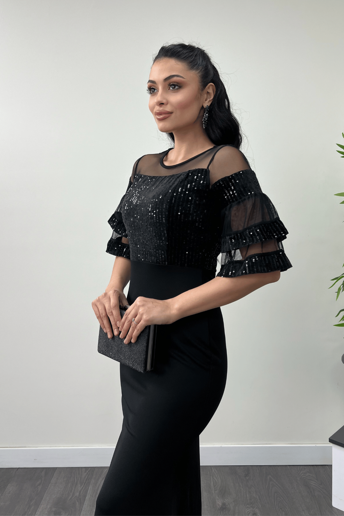 Upper Sequin Lower Crepe Fabric Evening Dress Black