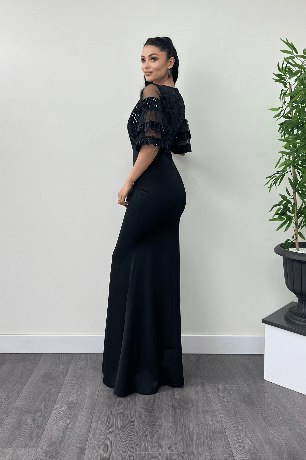 Upper Sequin Lower Crepe Fabric Evening Dress Black