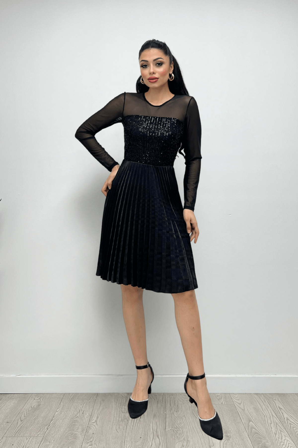 Üst Payet Alt Pliseli Midi Elbise - SİYAH
