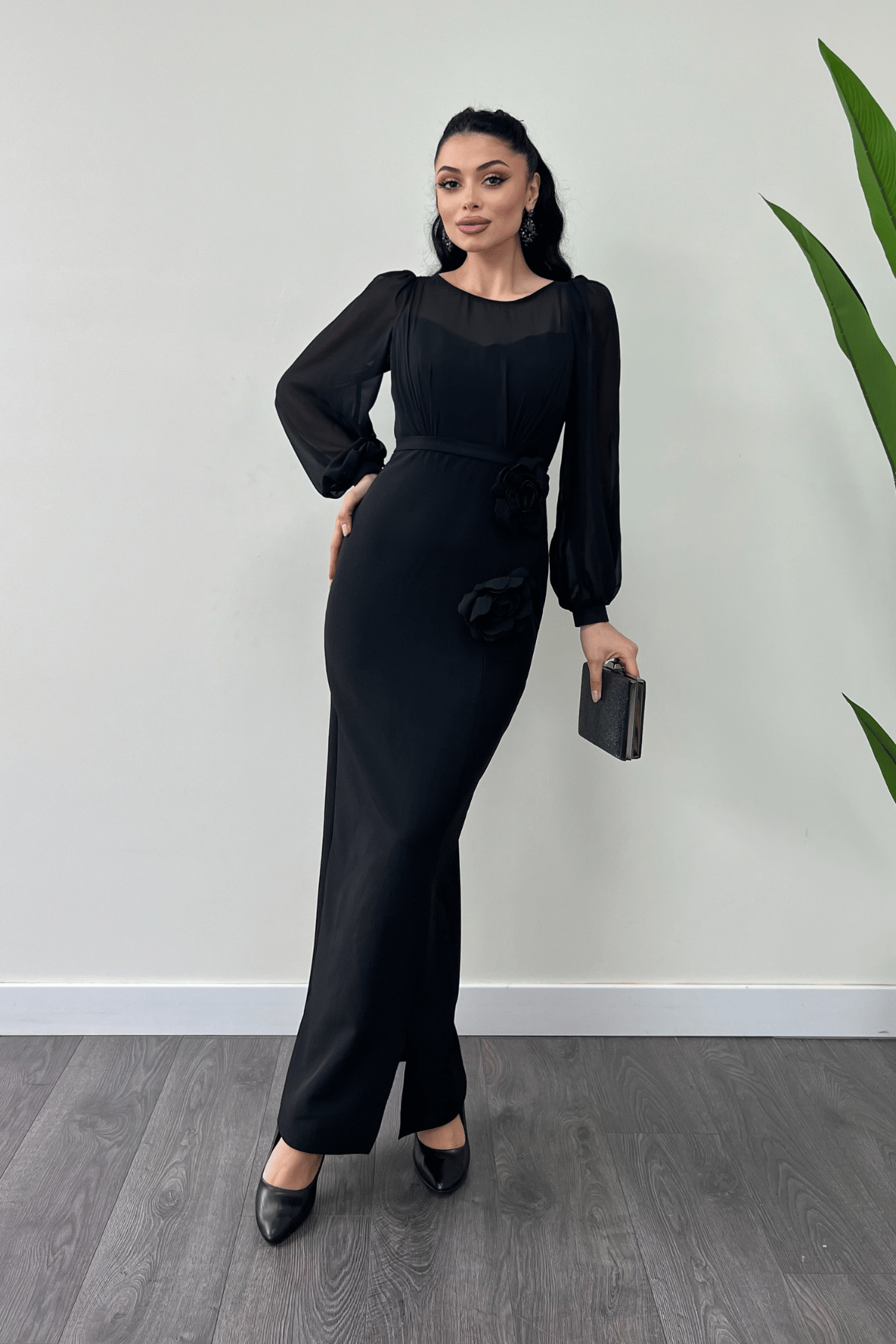 Üst Şifon Alt Atlas Kumaş Çiçek Detaylı Abiye Elbise - SİYAH