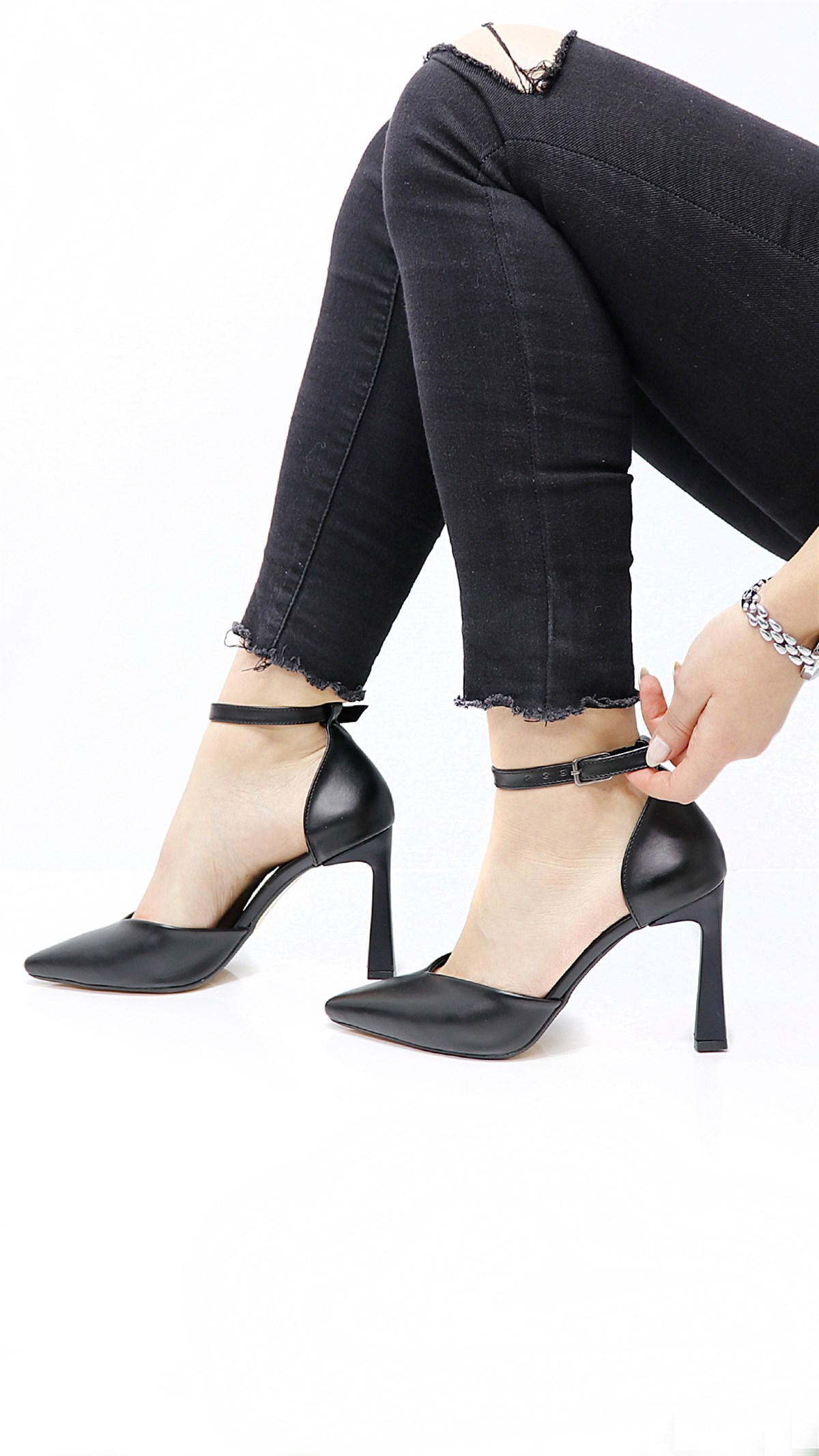 Siyah Yüksek Topuklu Yanı Açık Stiletto Ayakkabı 920