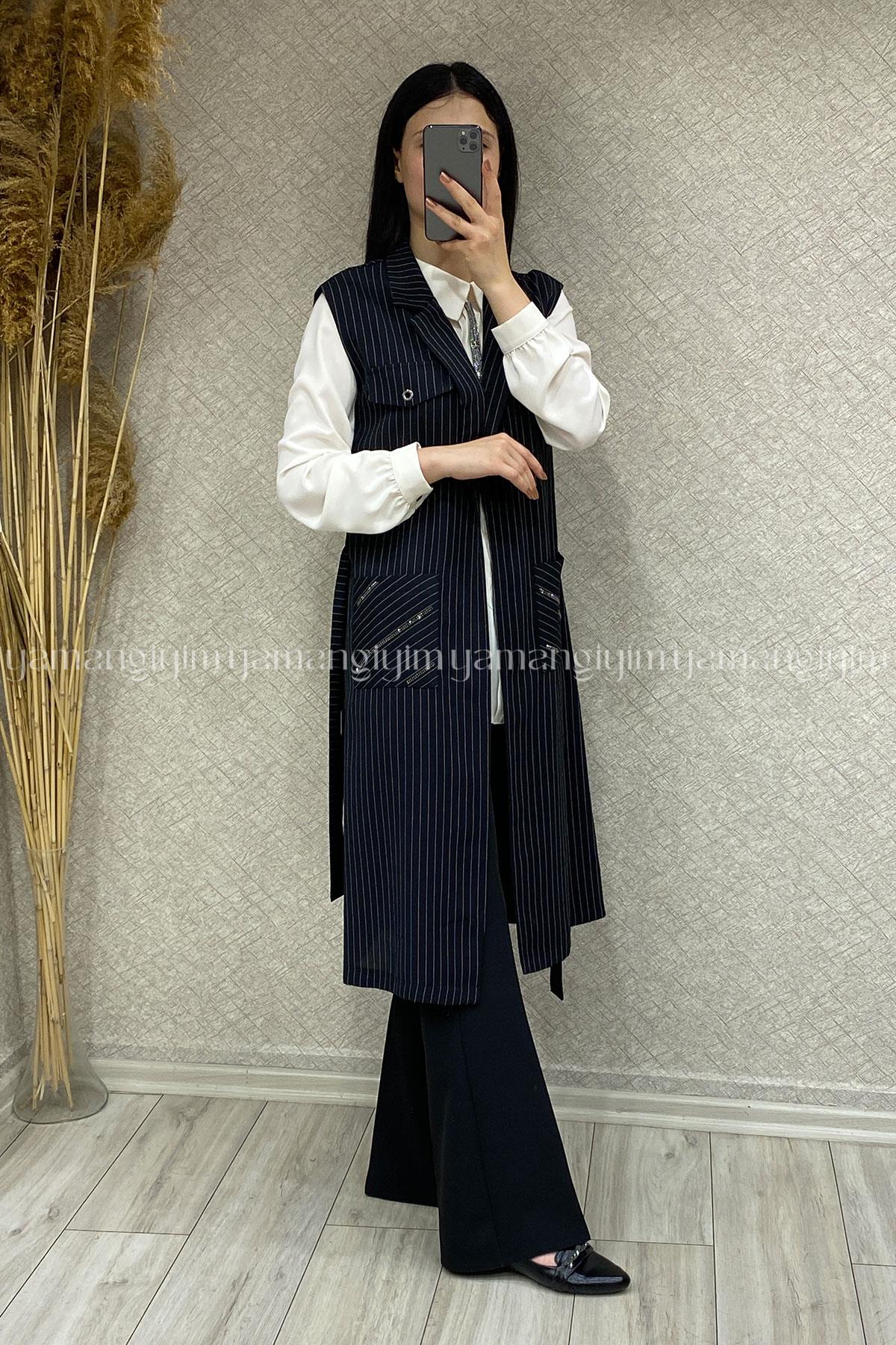 2081 ALYAKA YELEK - Siyah