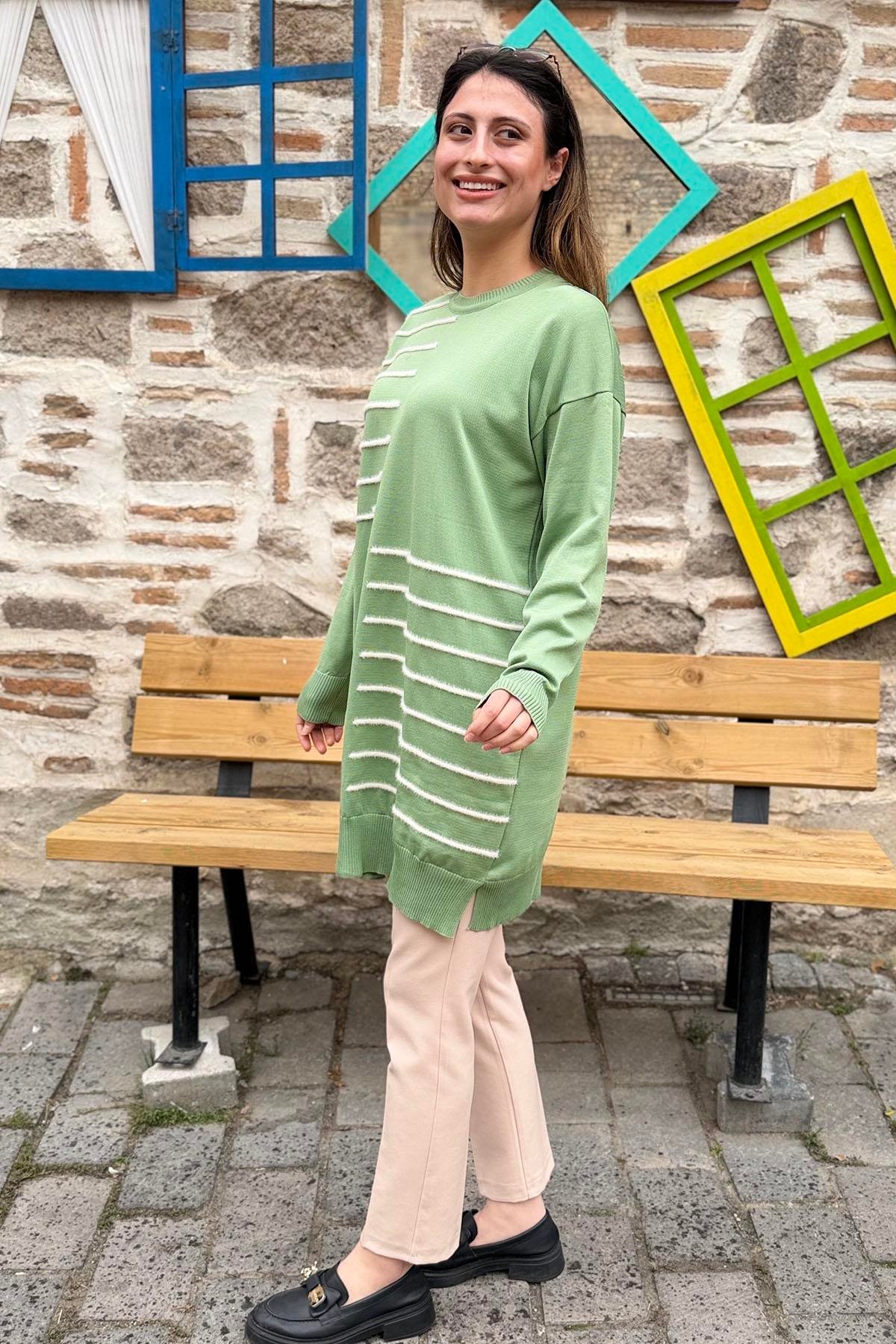 Asimetrik Çizgili Triko Tunik Kazak - FISTIK YEŞİL