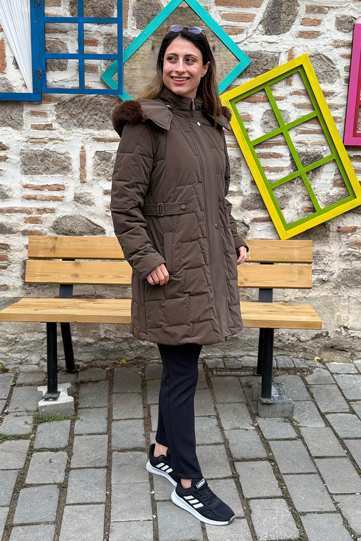 Beli Aksesuarlı Cosmo Vazo Kaban - KAHVE