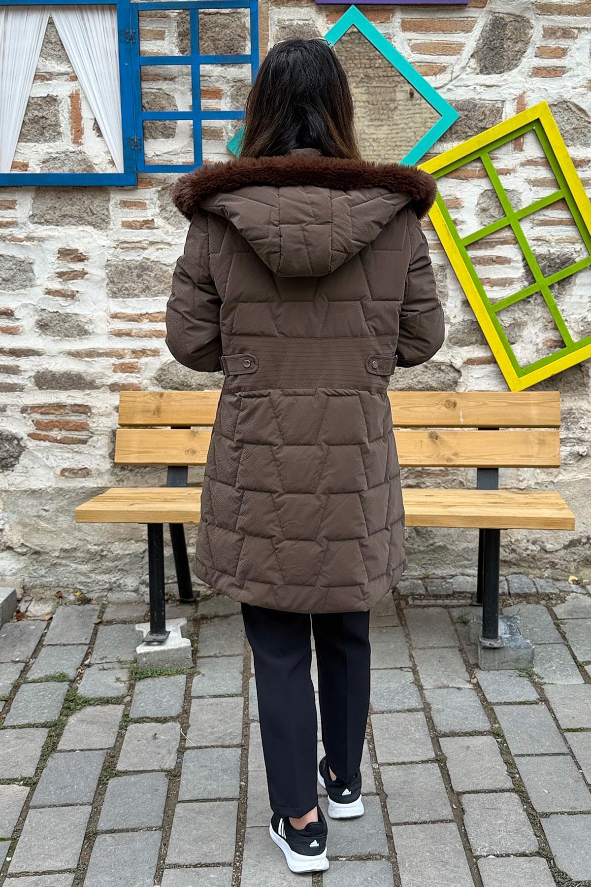 Beli Aksesuarlı Cosmo Vazo Kaban - KAHVE