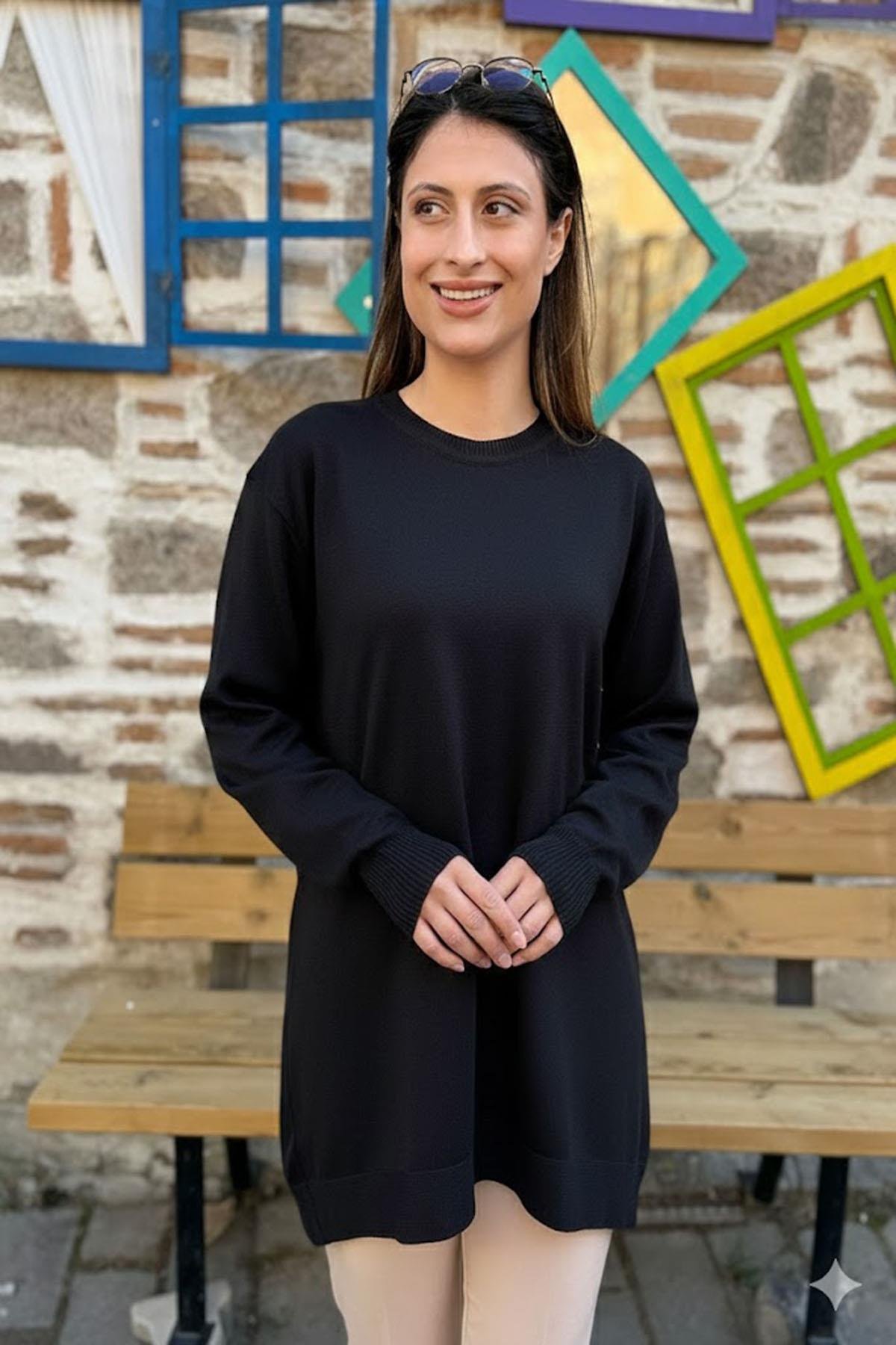 Bisiklet Yaka Rahat Kesim Triko Tunik – Siyah