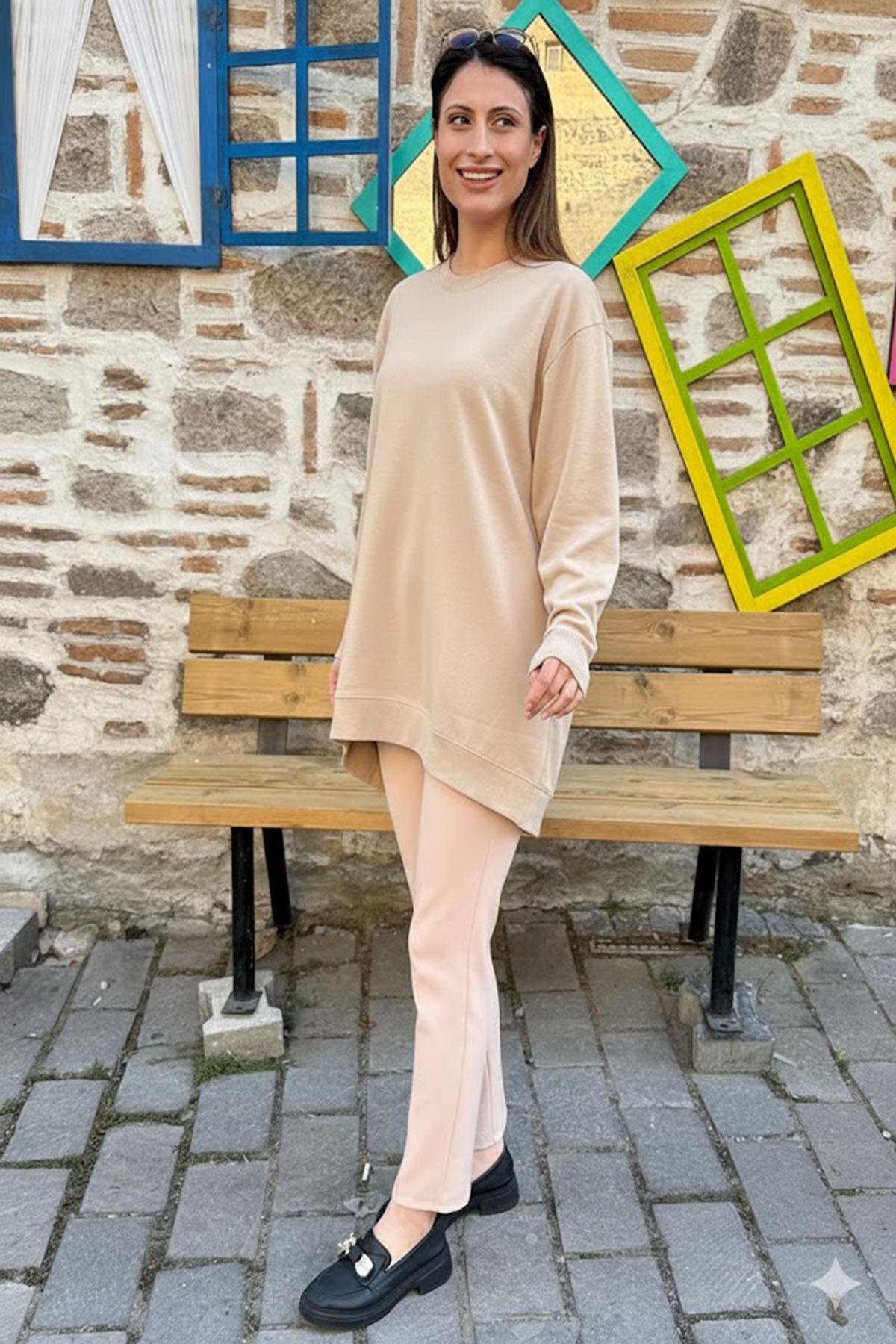 Bisiklet Yaka Rahat Kesim Triko Tunik – Bej