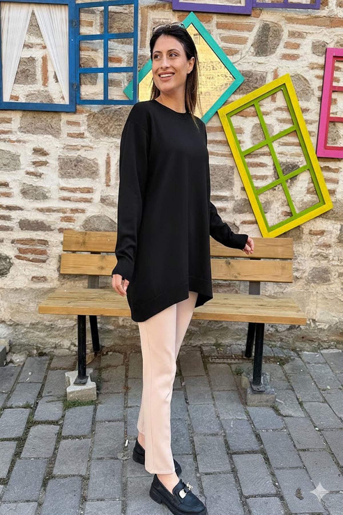 Bisiklet Yaka Rahat Kesim Triko Tunik – Siyah