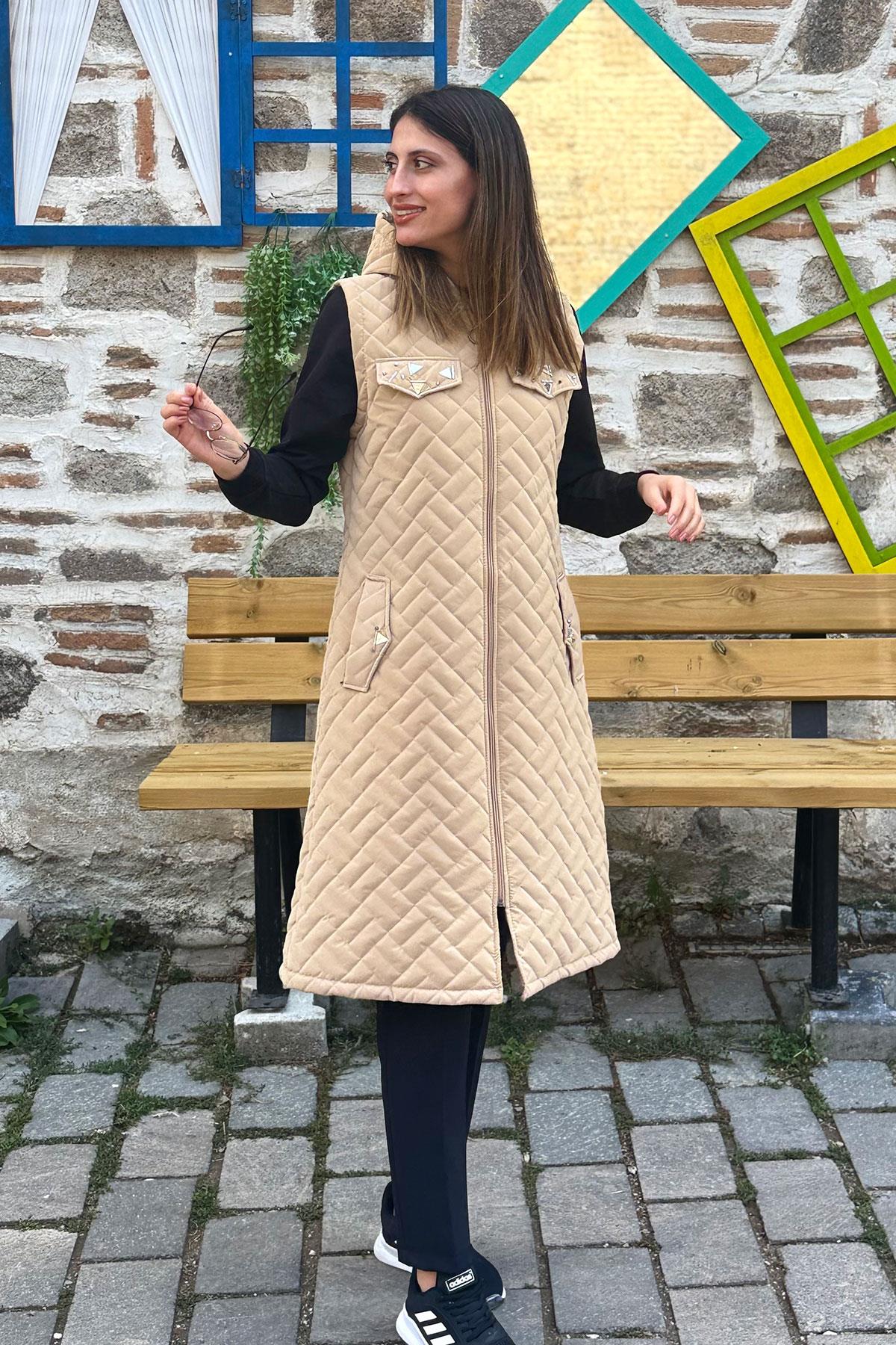 Cebi Taşlı Kapitone Yelek - BEJ