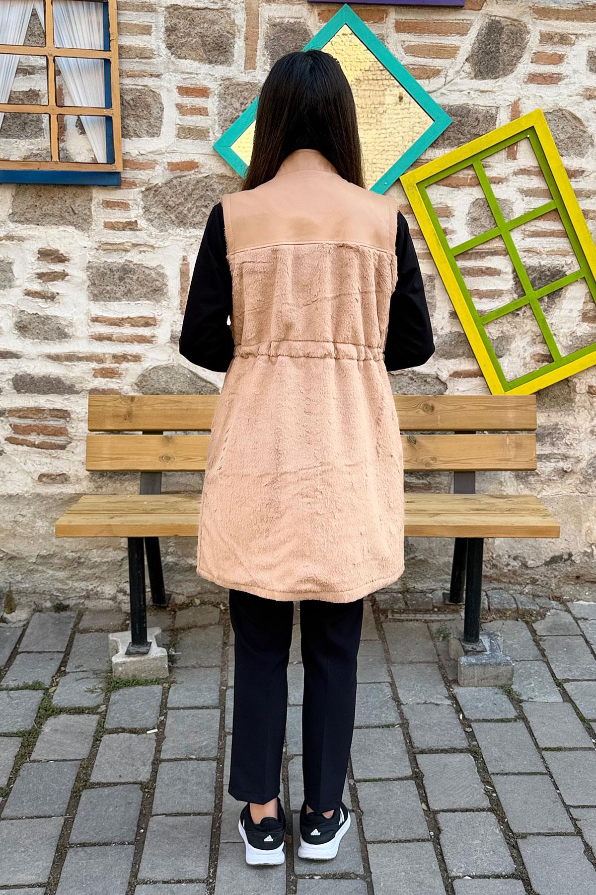 Deri Garnili Peluş Yelek - CAMEL