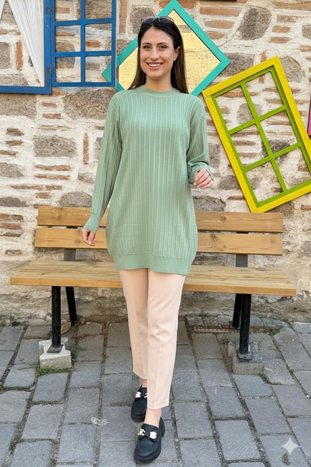 Dikey Dokulu Kadın Triko Tunik - Fıstık Yeşili