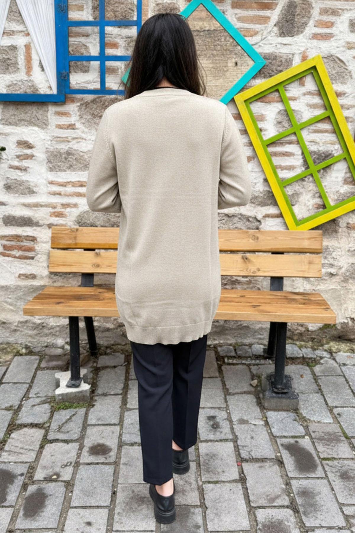 Düğmeli Triko Hırka - BEJ