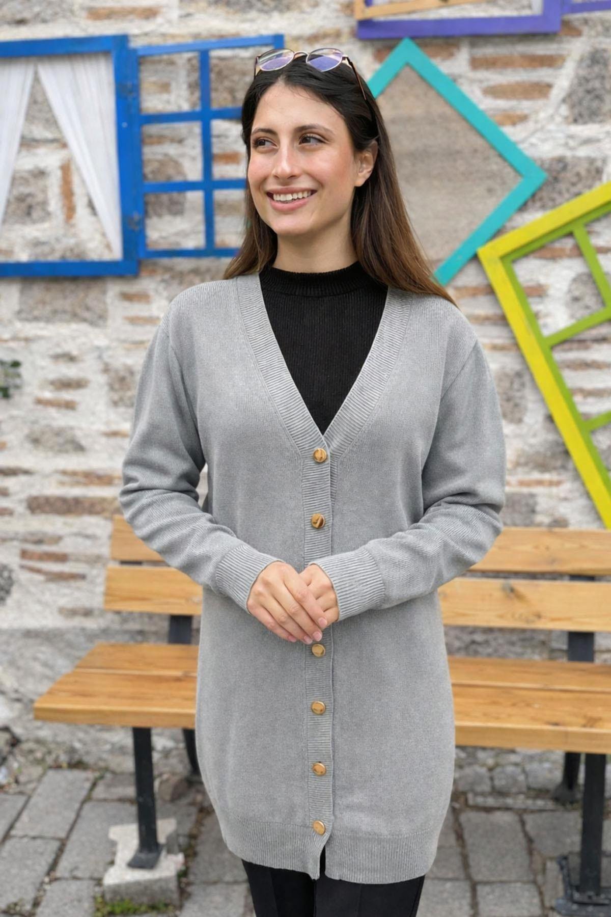 Düğmeli Triko Hırka - GRİ