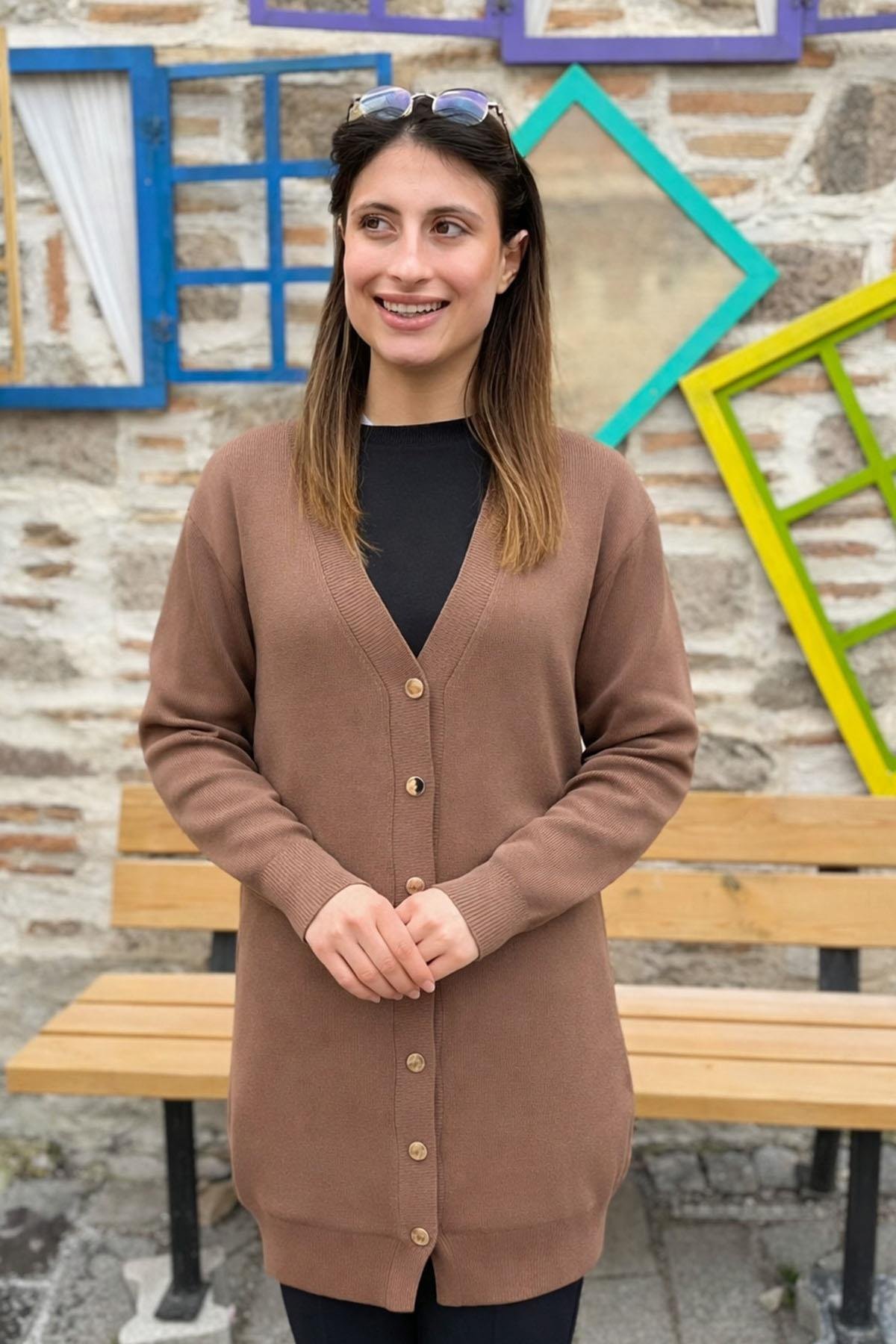 Düğmeli Triko Hırka - SÜTLÜ KAHVE