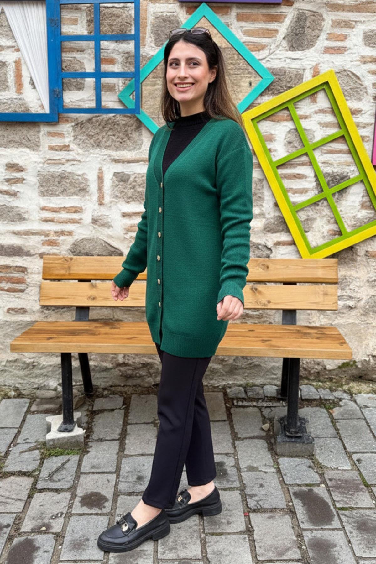 Düğmeli Triko Hırka - ZÜMRÜT