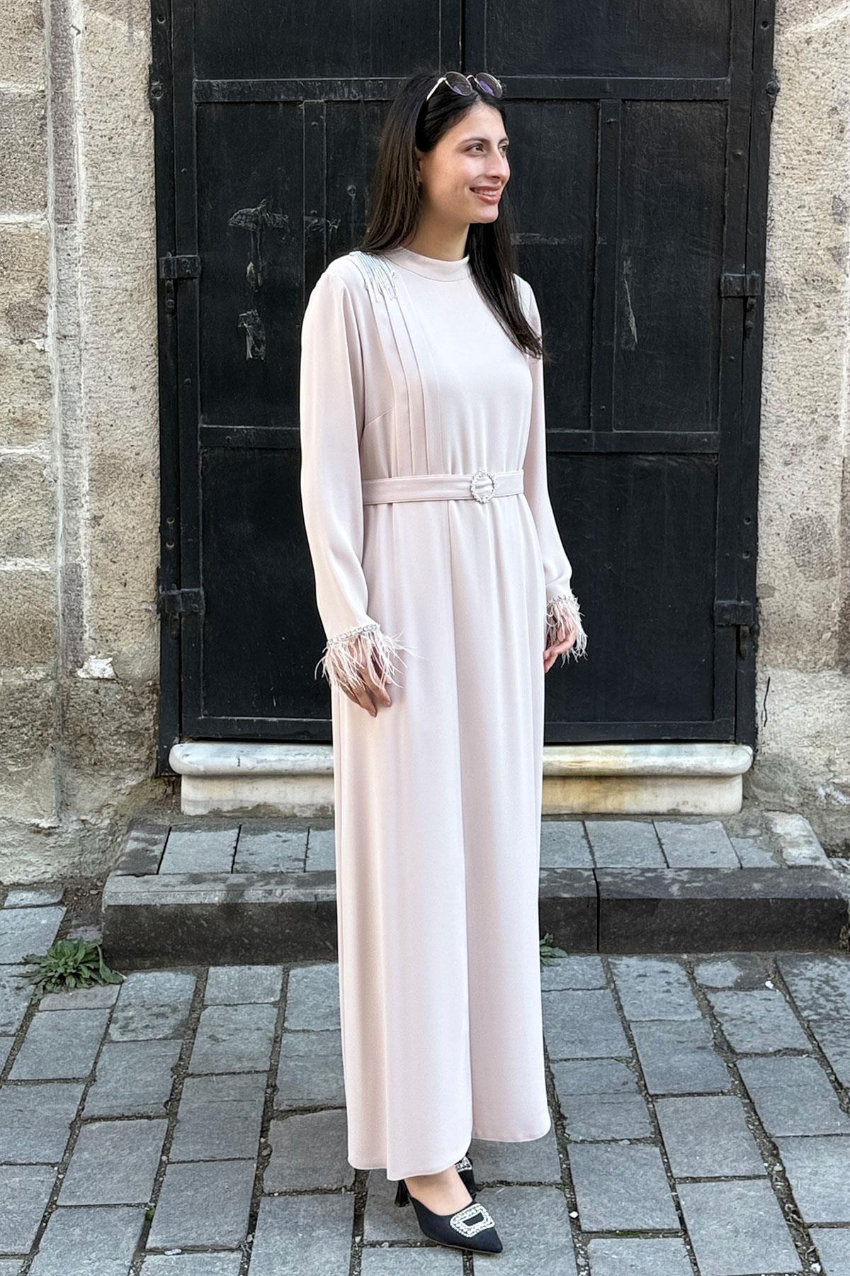 5034 Gaze Kol Tüylü Elbise - Taş