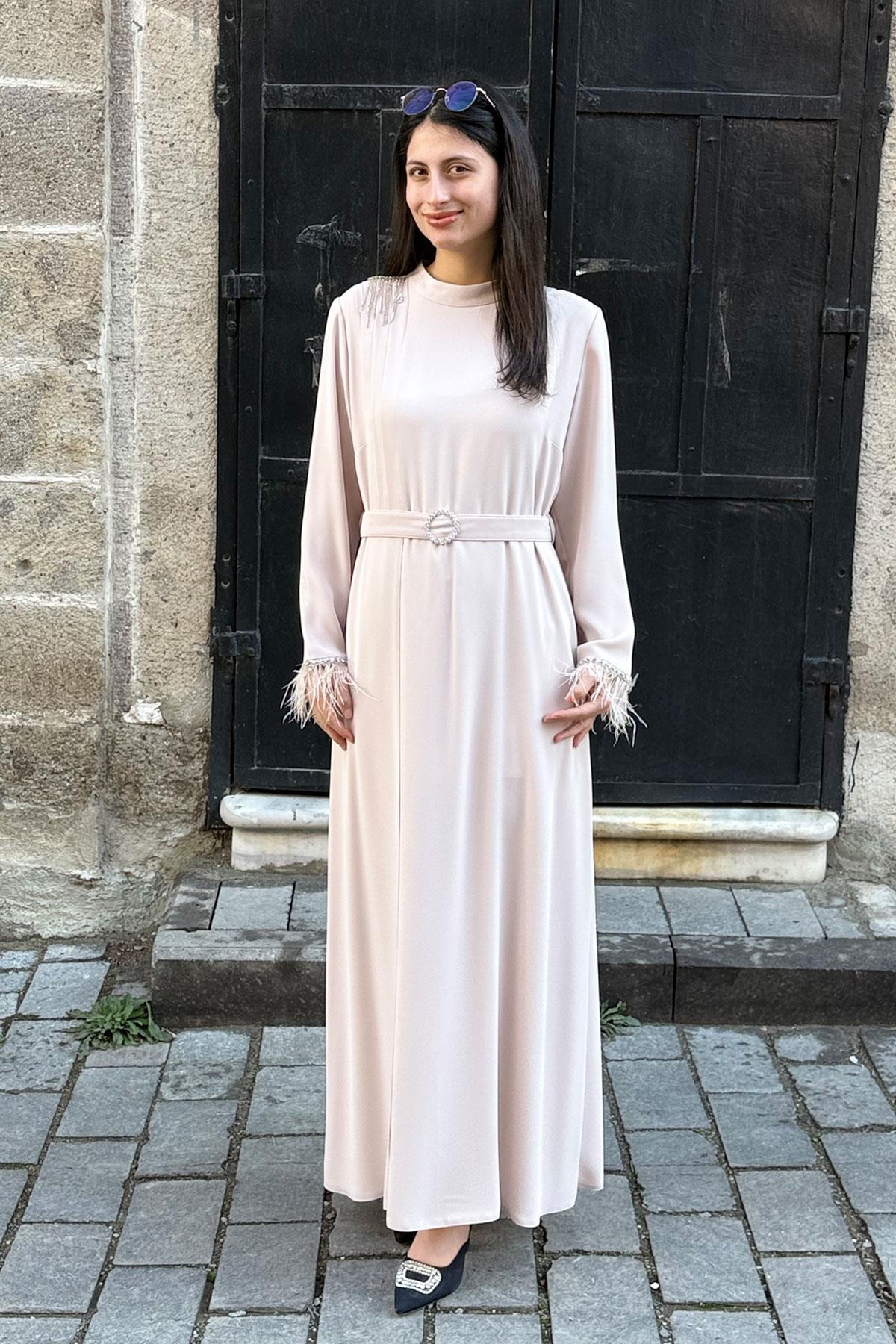 5034 Gaze Kol Tüylü Elbise - Taş