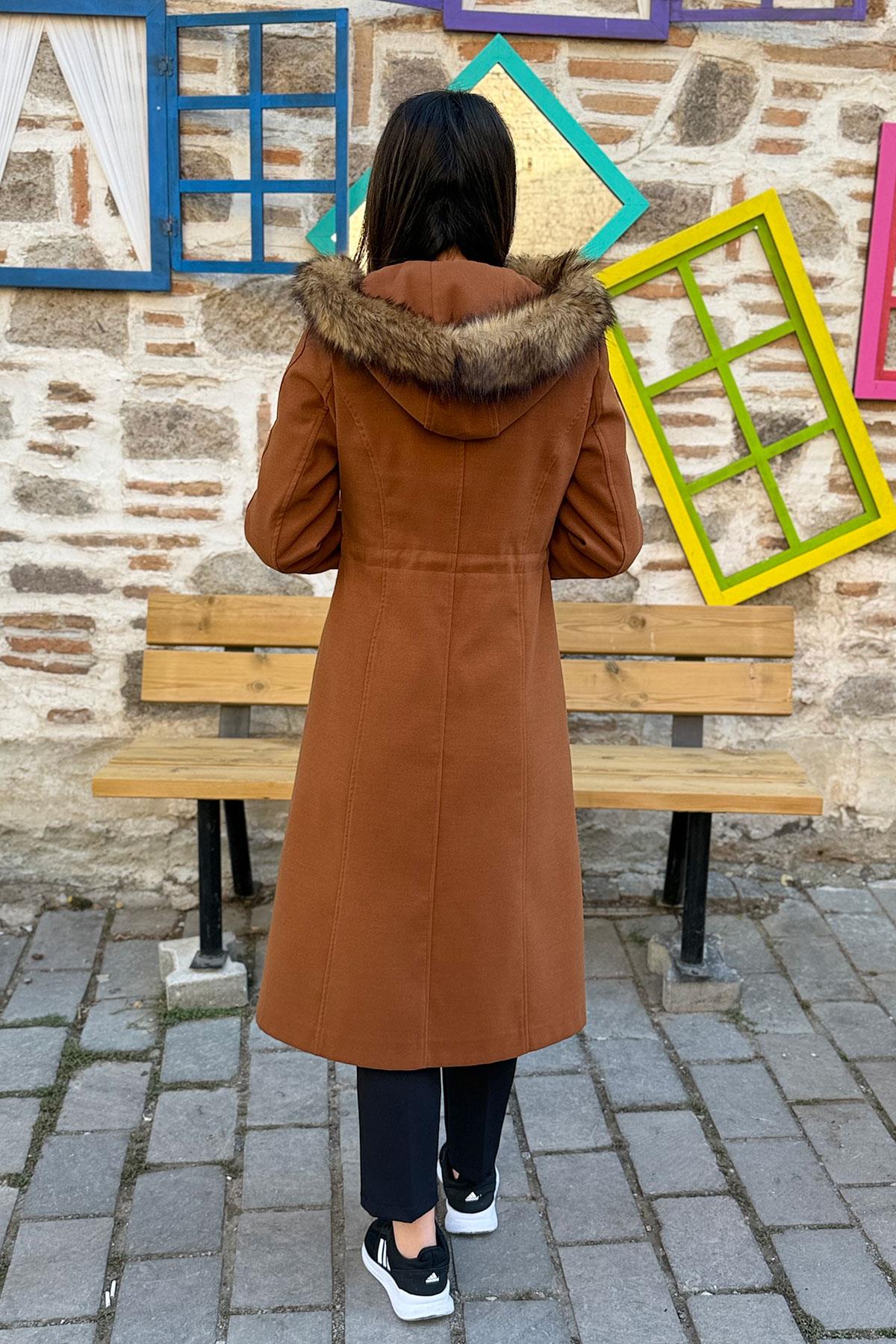 Kapüşonu Kürklü Kaşe Kaban - TABA