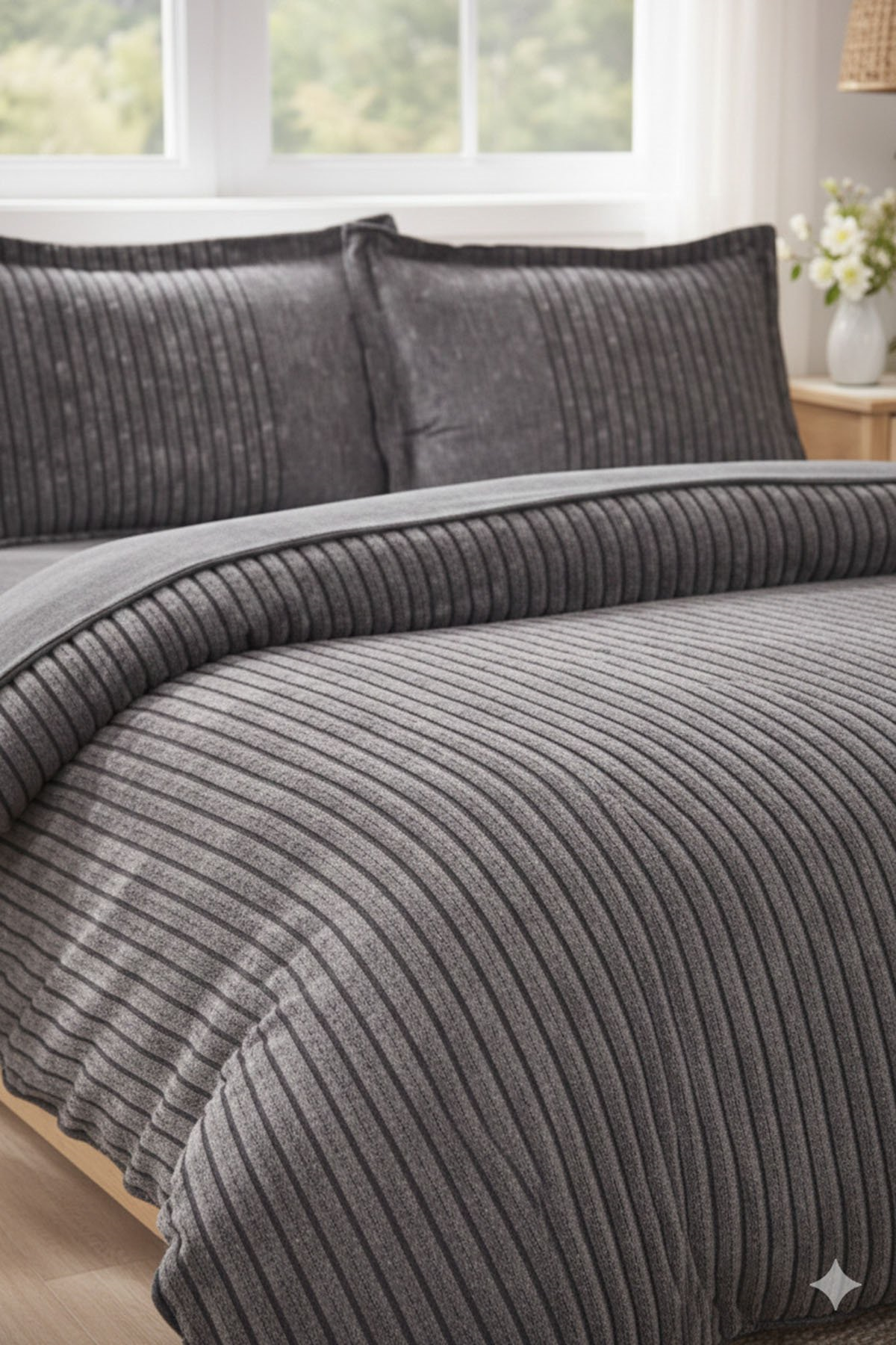 Özdilek Noir Battal Boy King Nevresim Takımı - ANTRASİT