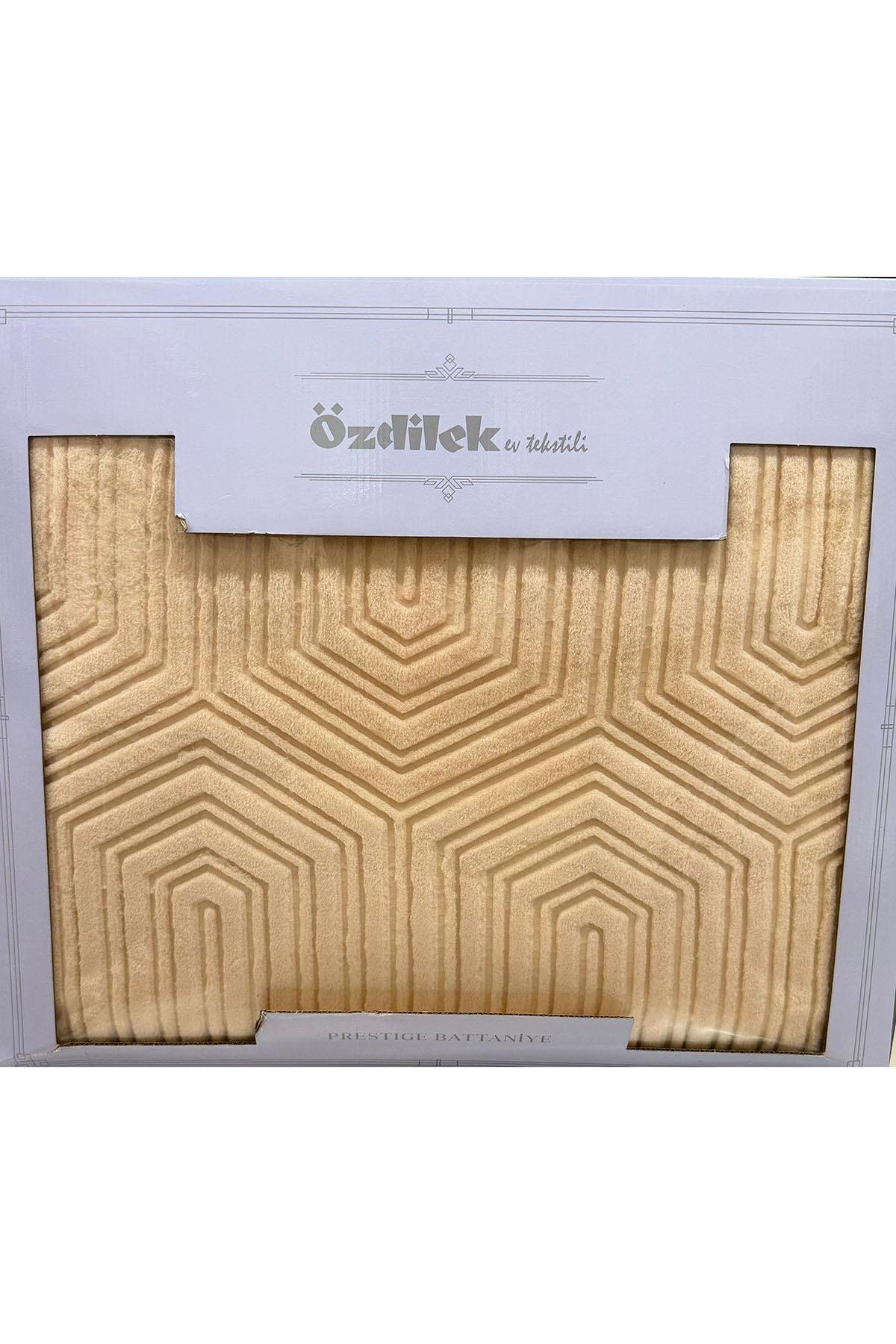 Özdilek Prestige Çift Kişilik Kabartma Desenli Battaniye - BEJ
