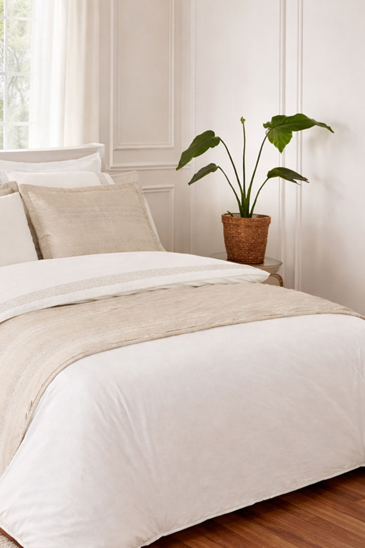 Özdilek Runnerlı Çift Kişilik Nakışlı Velvet Pikeli Gelin Seti - KREM