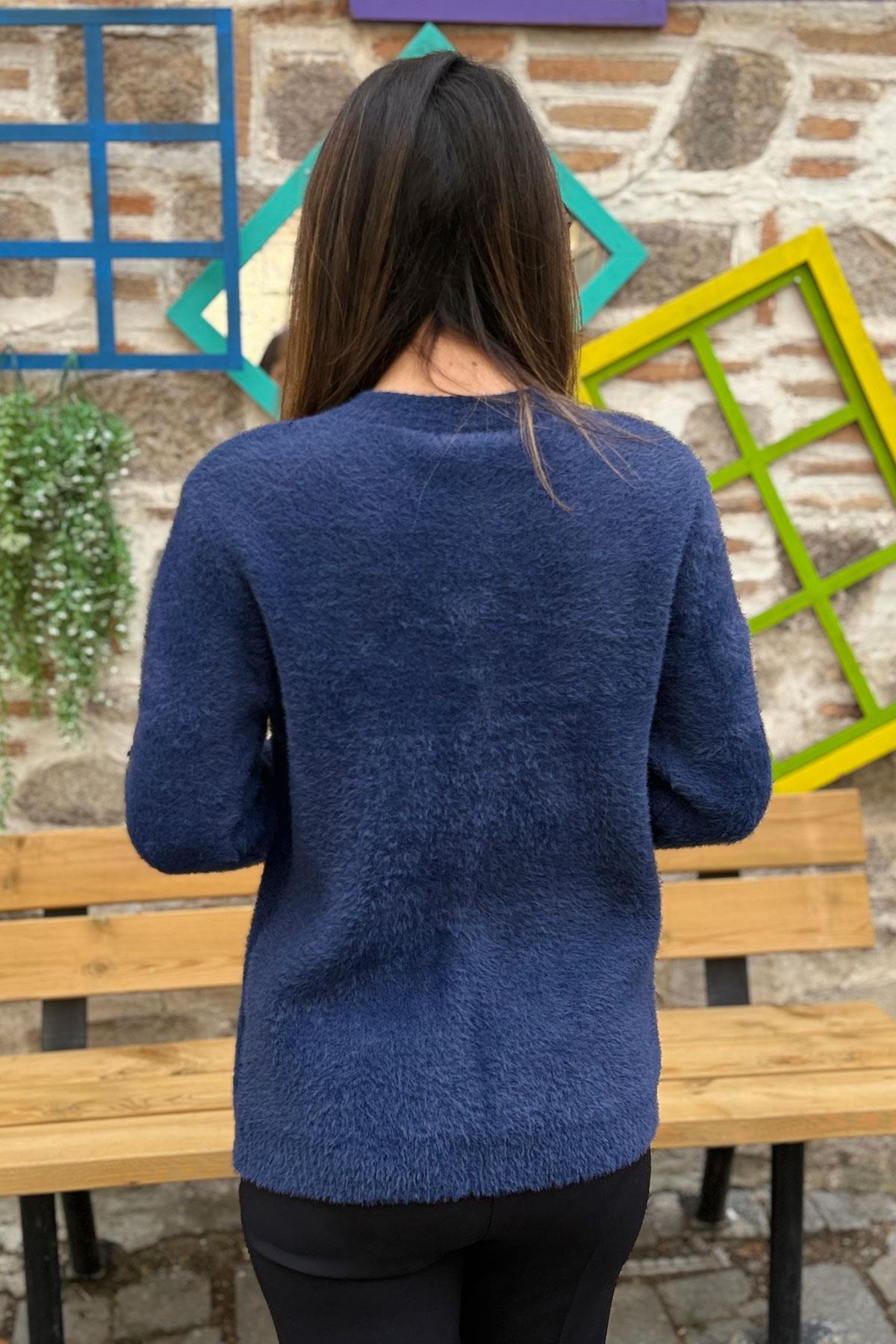 Pul Boncuk İşlemeli Düğmeli Yumoş Hırka - LACİVERT