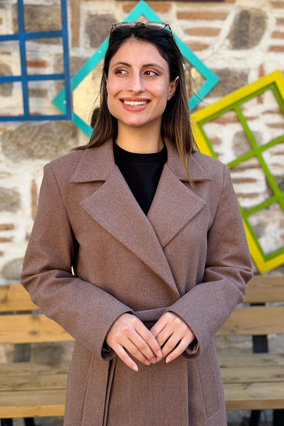 Yandan Bağlamalı Kruvaze Kaşe Kaban - KAHVE