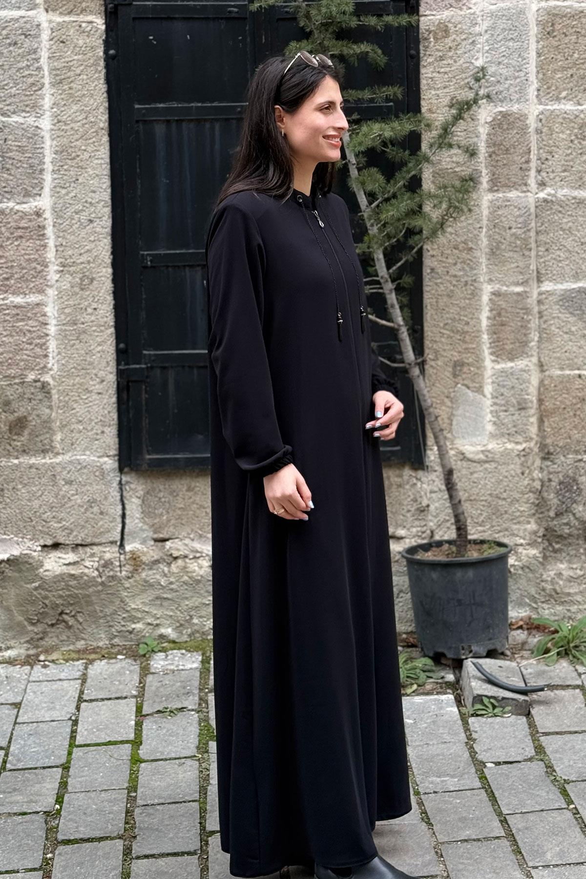 Zincir Detaylı Cepli Ferace - SİYAH